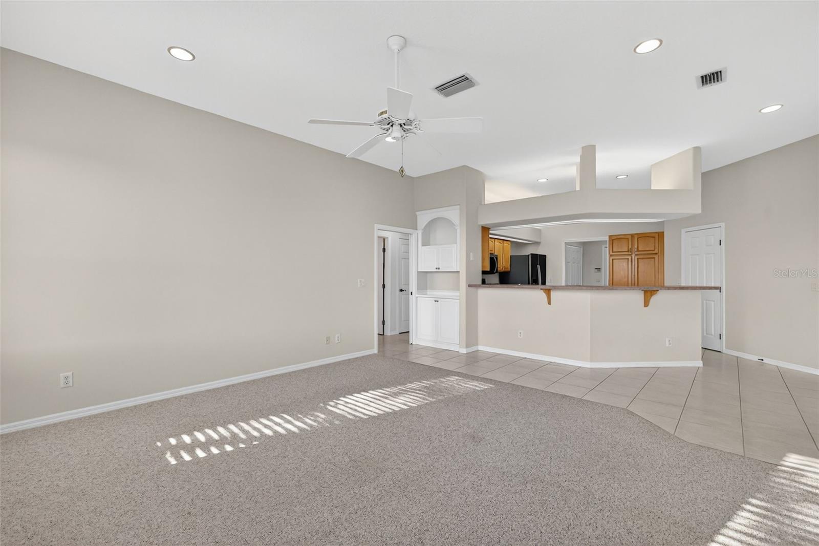 HARBOR HILLS - Residential