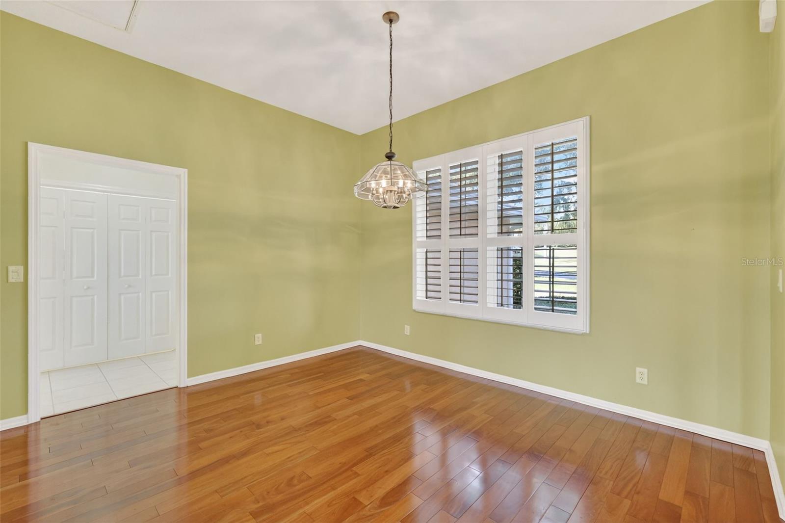 HARBOR HILLS - Residential