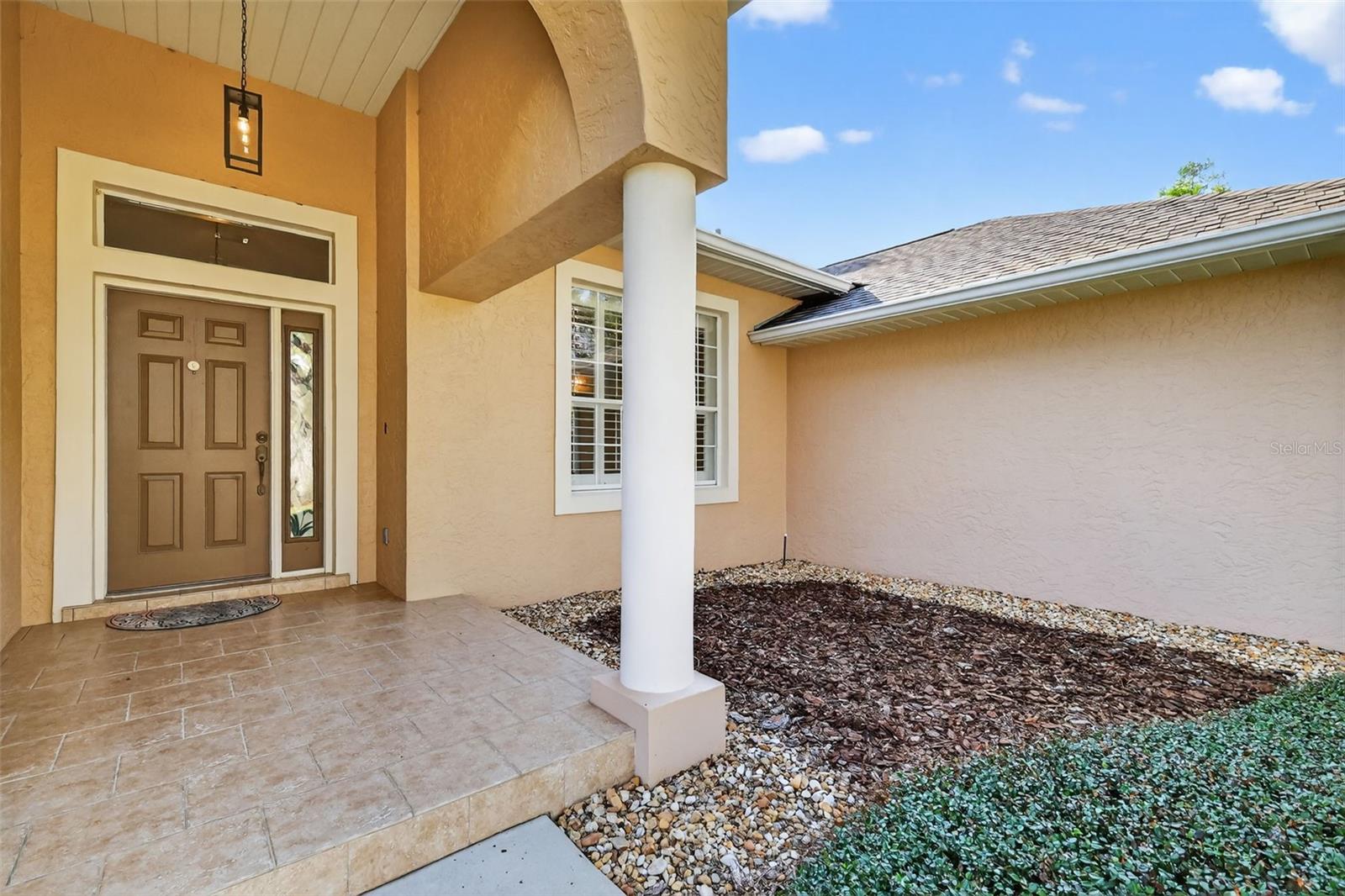 5524 SADDLEBACK COURT