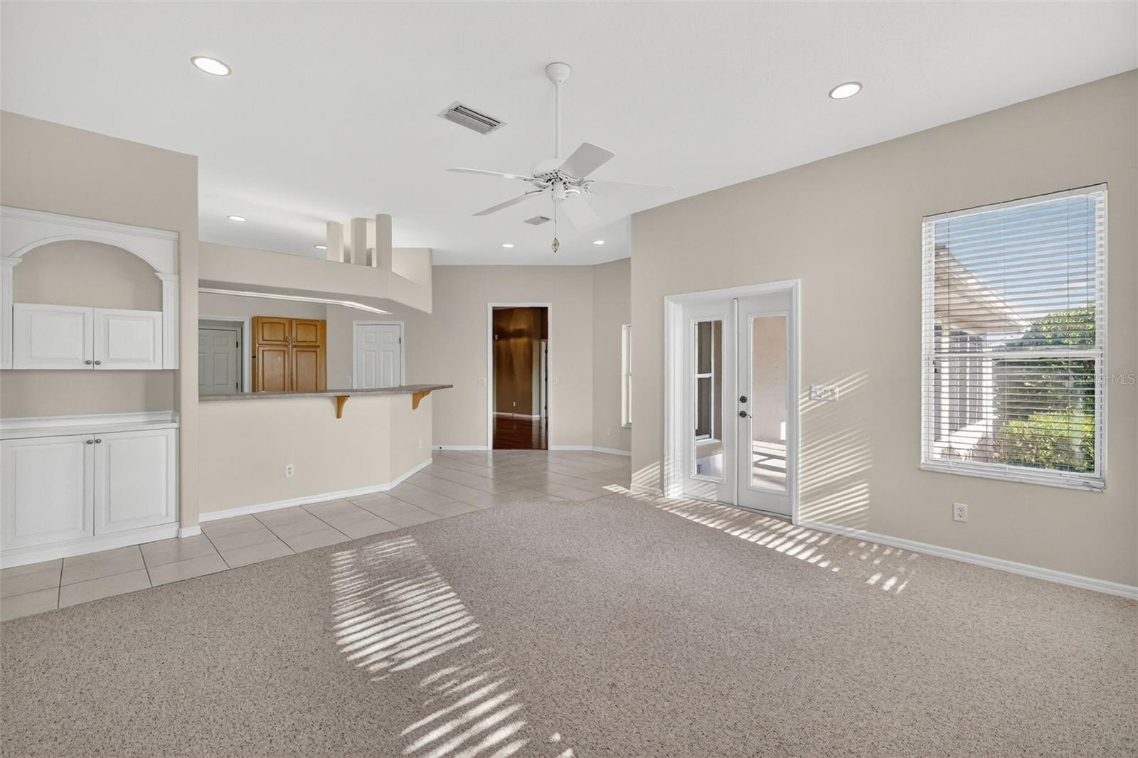 HARBOR HILLS - Residential