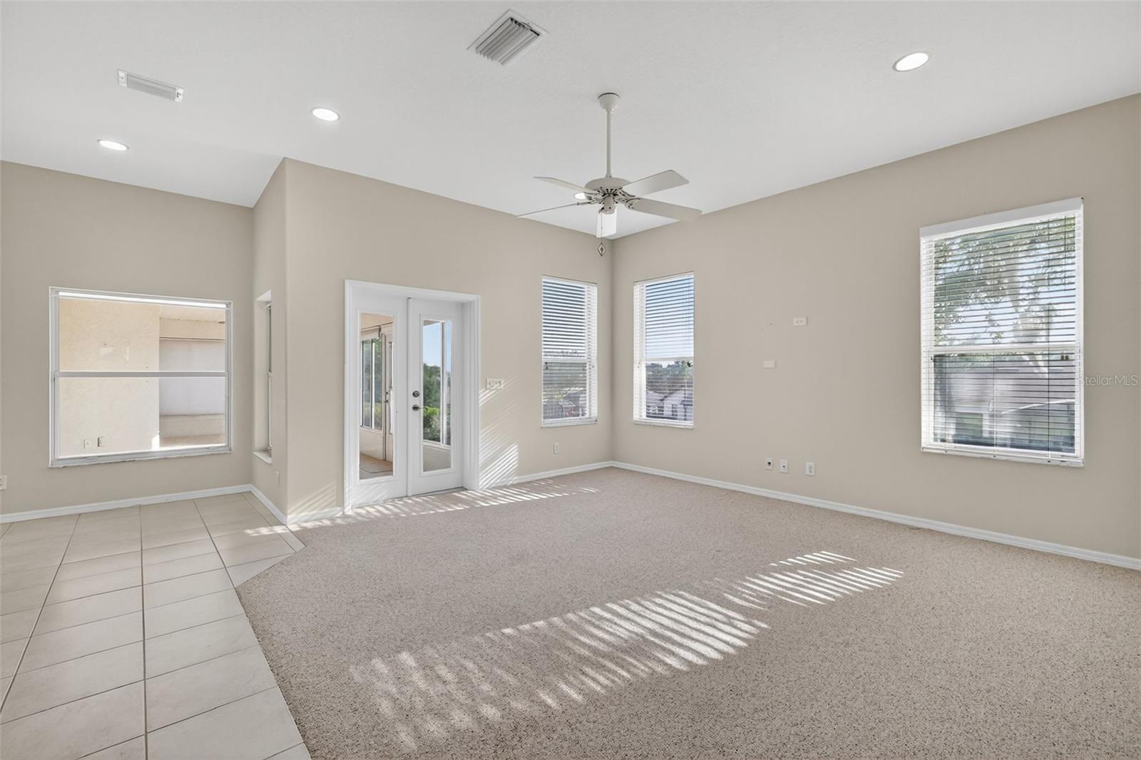 HARBOR HILLS - Residential