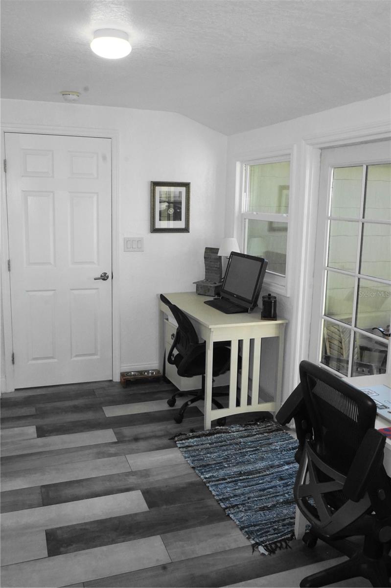 PINELLAS ADD TO ST PETERSBURG FLA - Residential