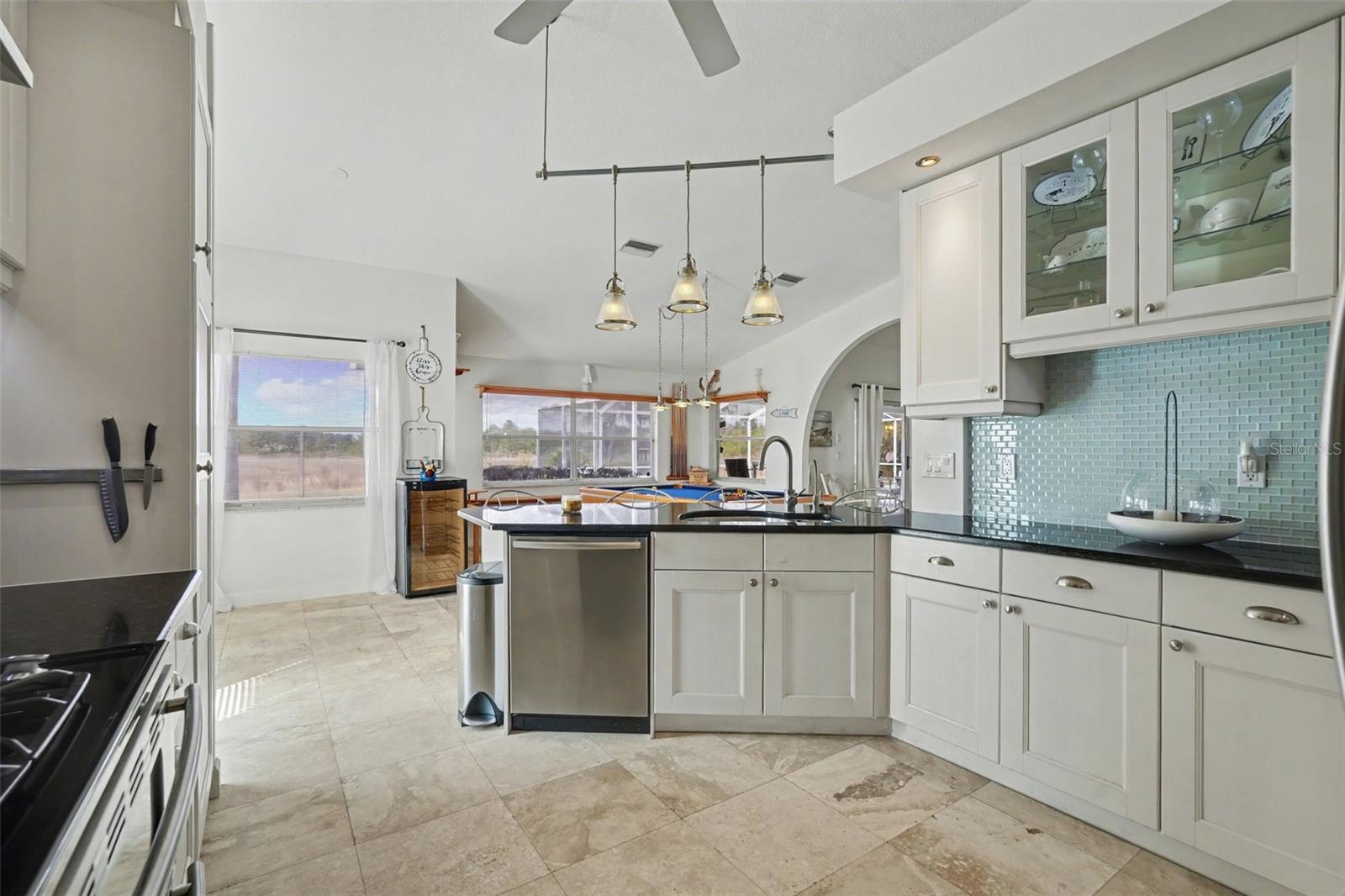 ROYAL HIGHLANDS - Residential