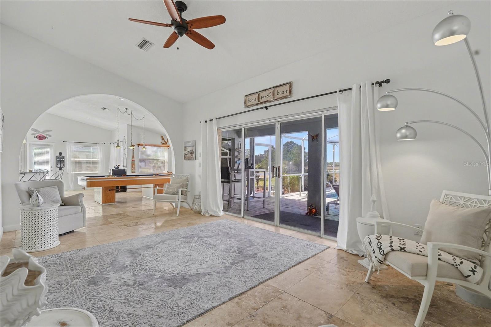 ROYAL HIGHLANDS - Residential