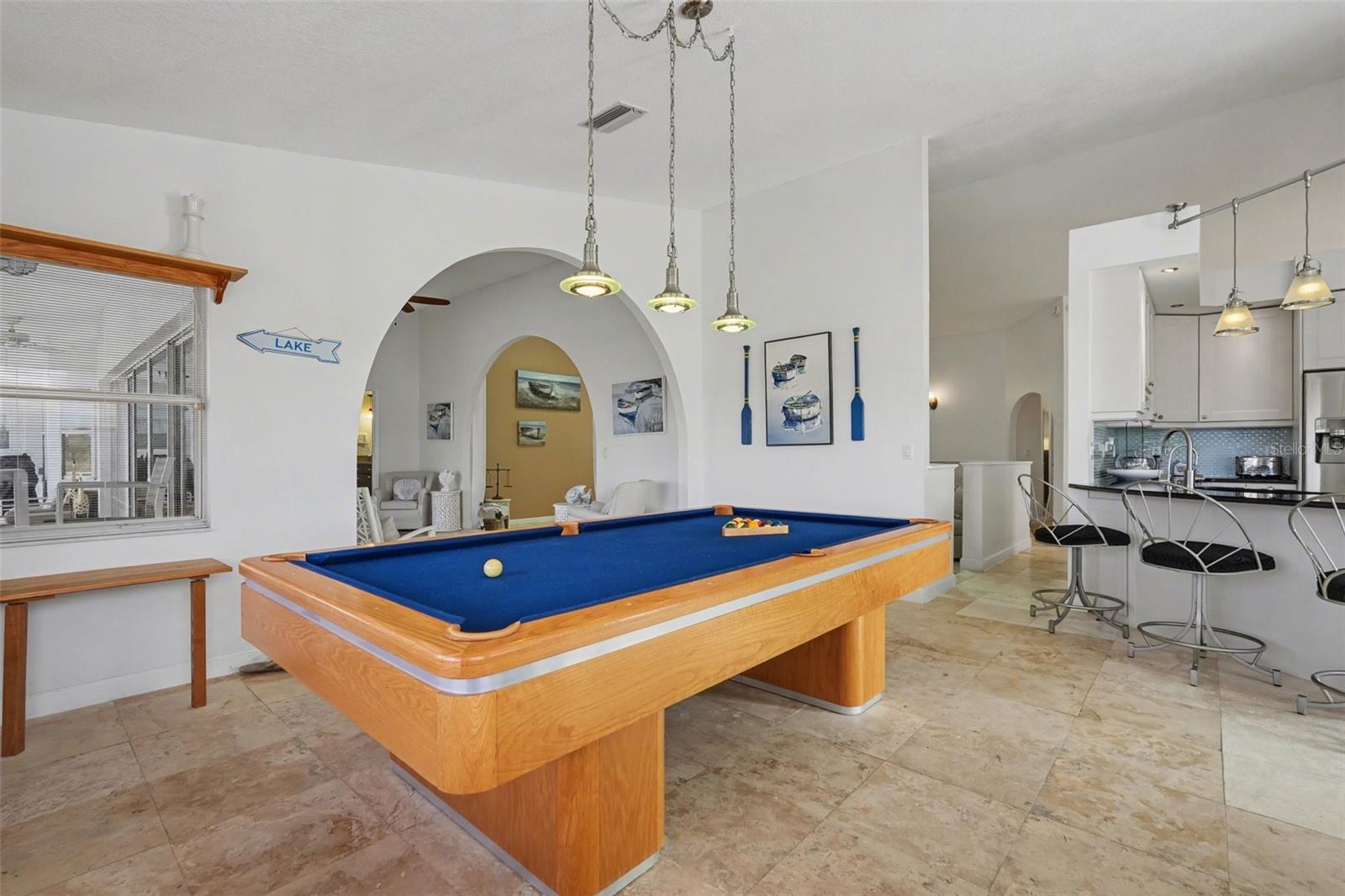 ROYAL HIGHLANDS - Residential