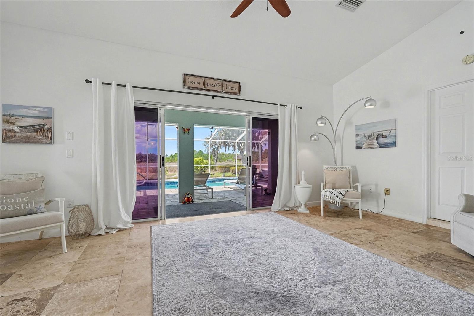 ROYAL HIGHLANDS - Residential