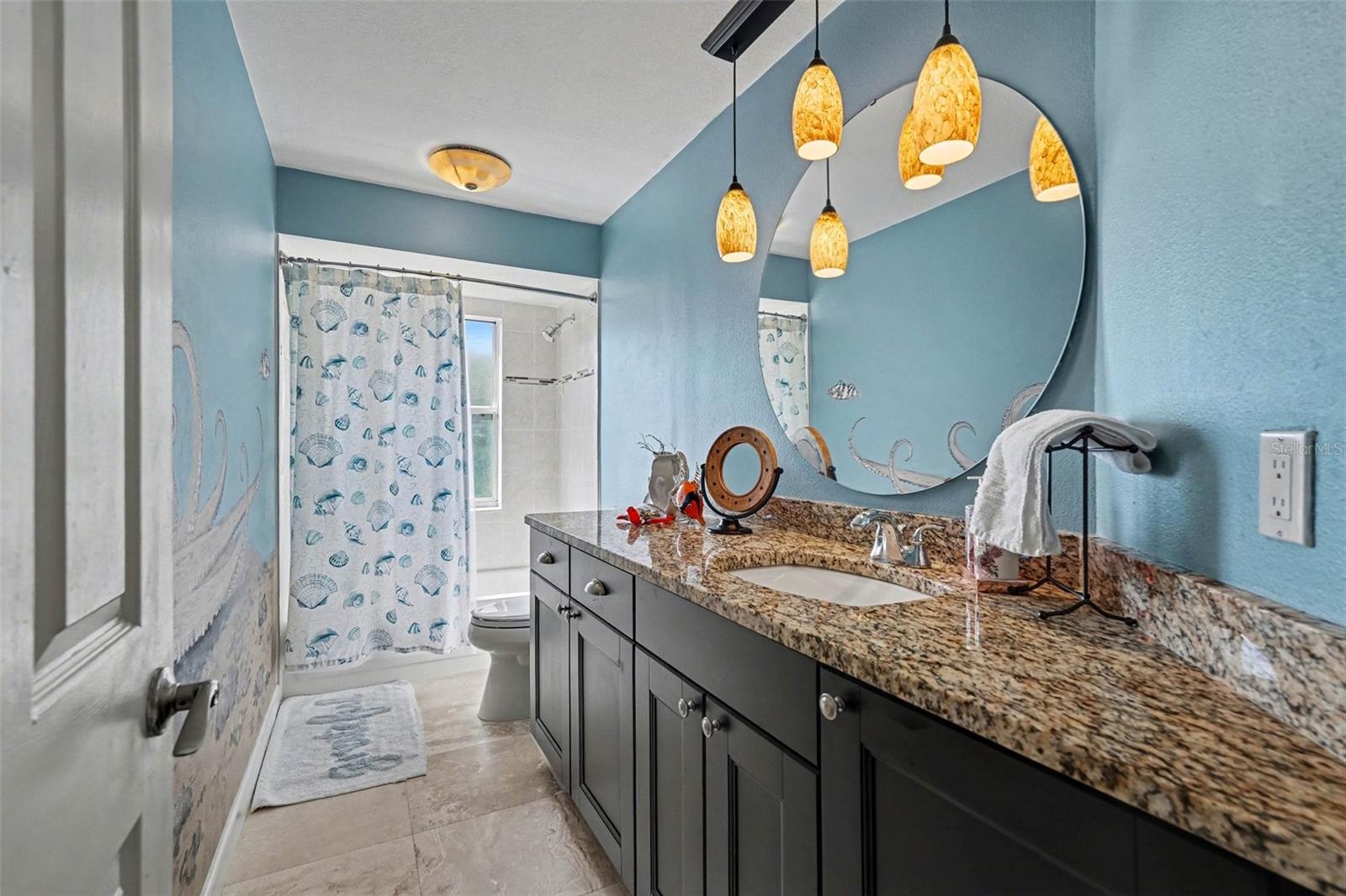 ROYAL HIGHLANDS - Residential