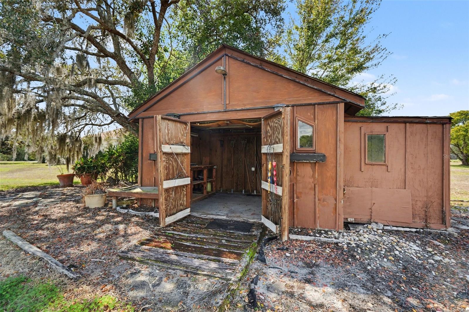 ROYAL HIGHLANDS - Residential