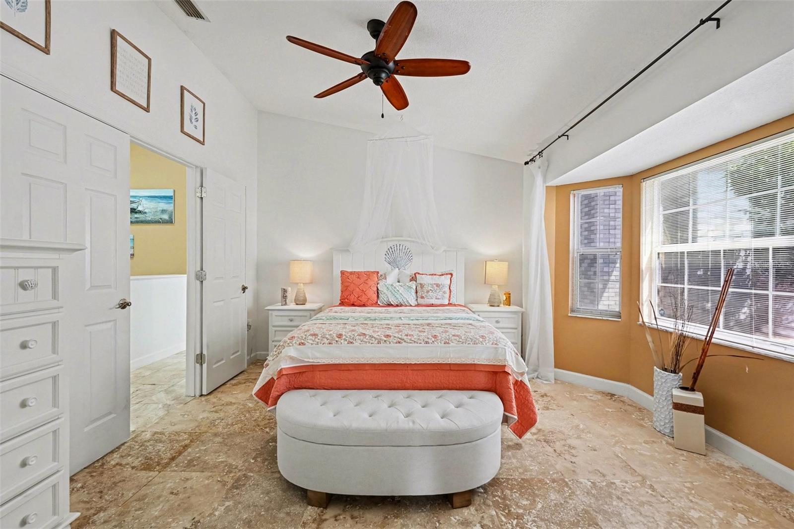 ROYAL HIGHLANDS - Residential