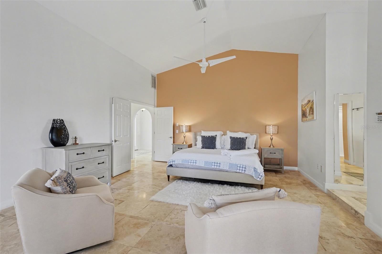 ROYAL HIGHLANDS - Residential