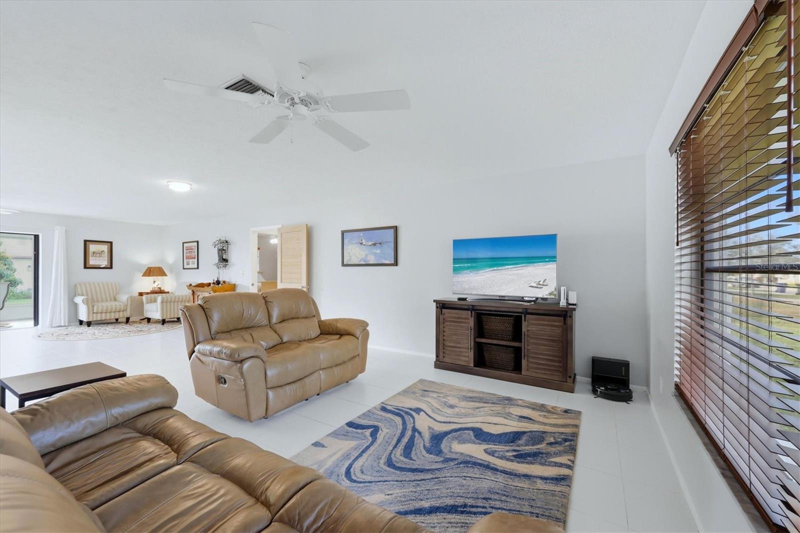 SOUTH VENICE - Residential