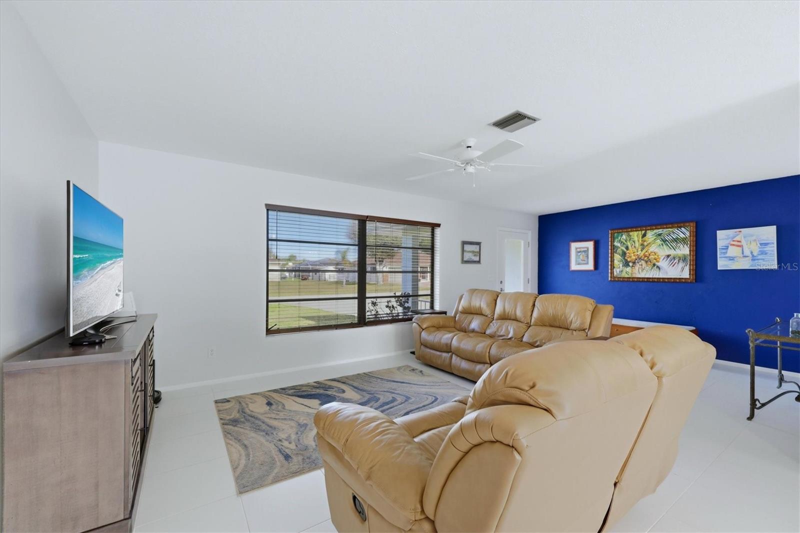 SOUTH VENICE - Residential