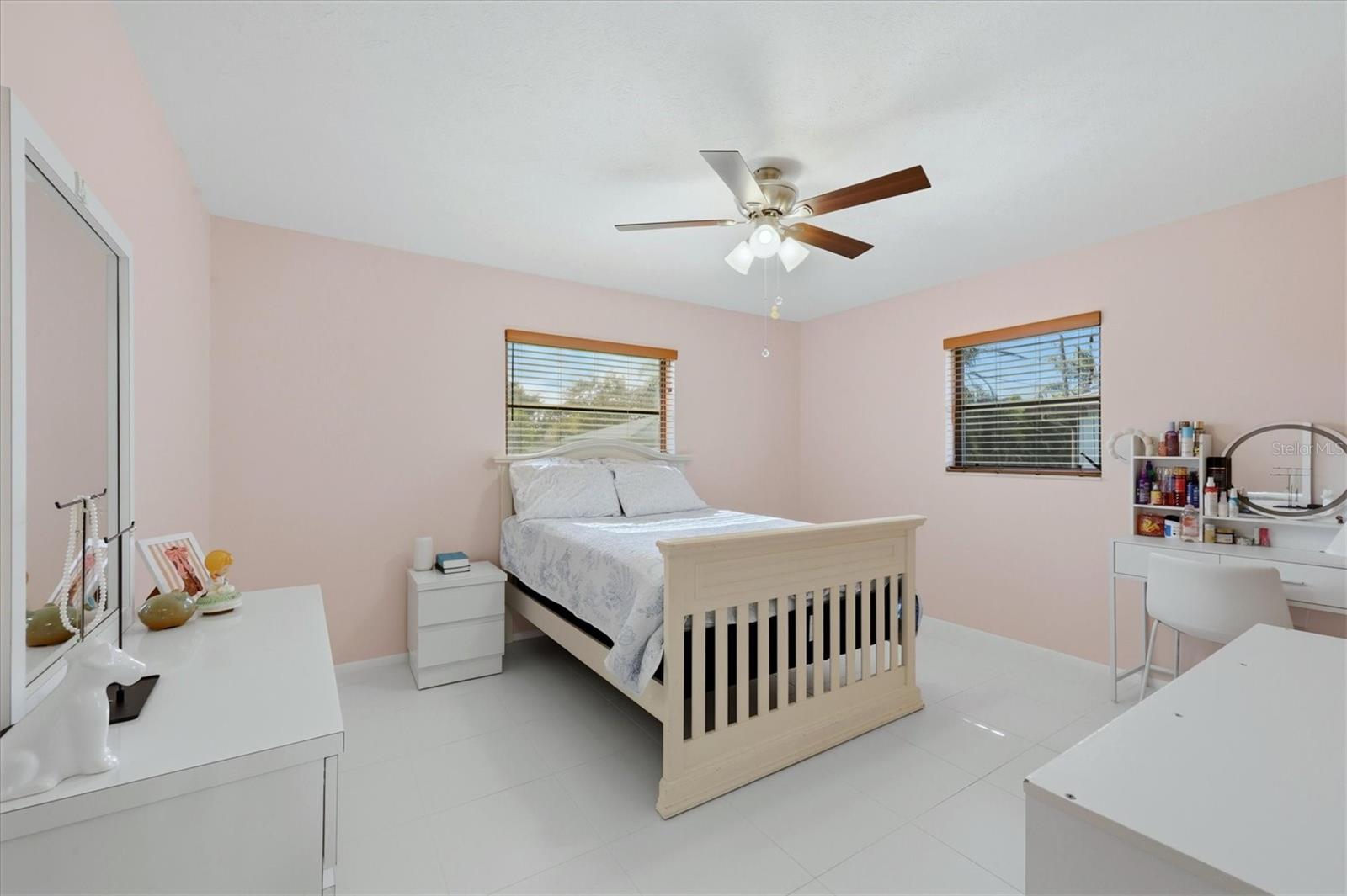 SOUTH VENICE - Residential