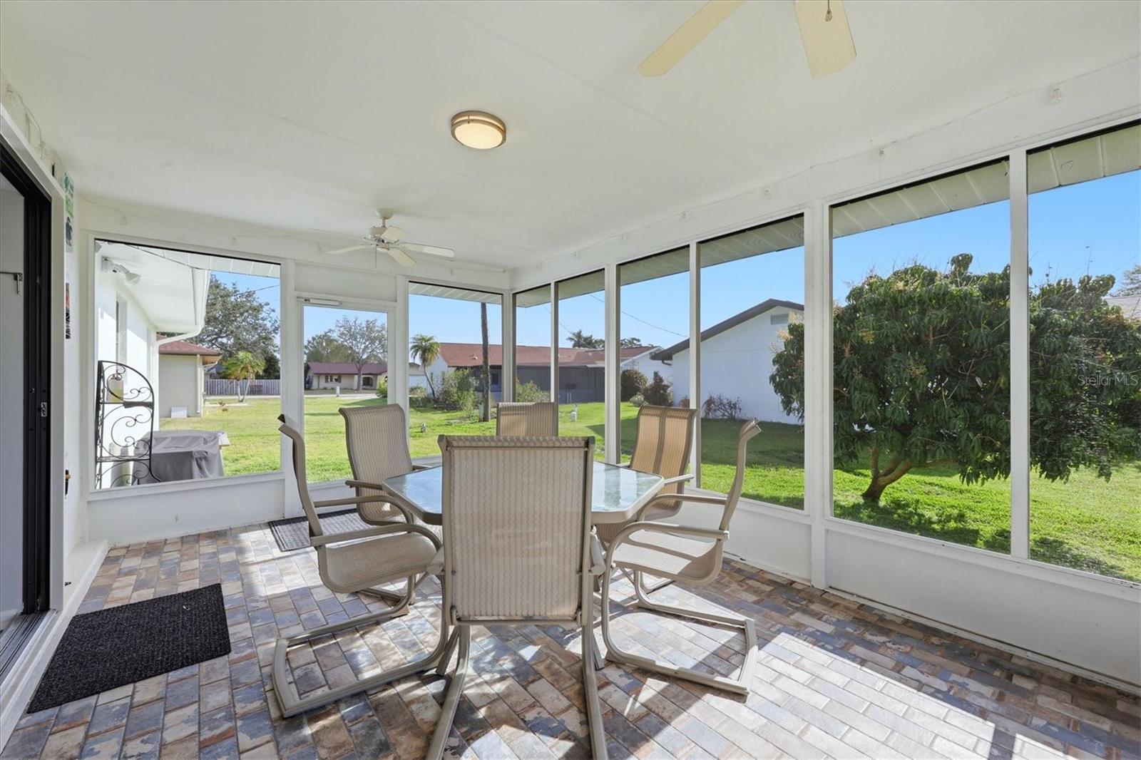 SOUTH VENICE - Residential