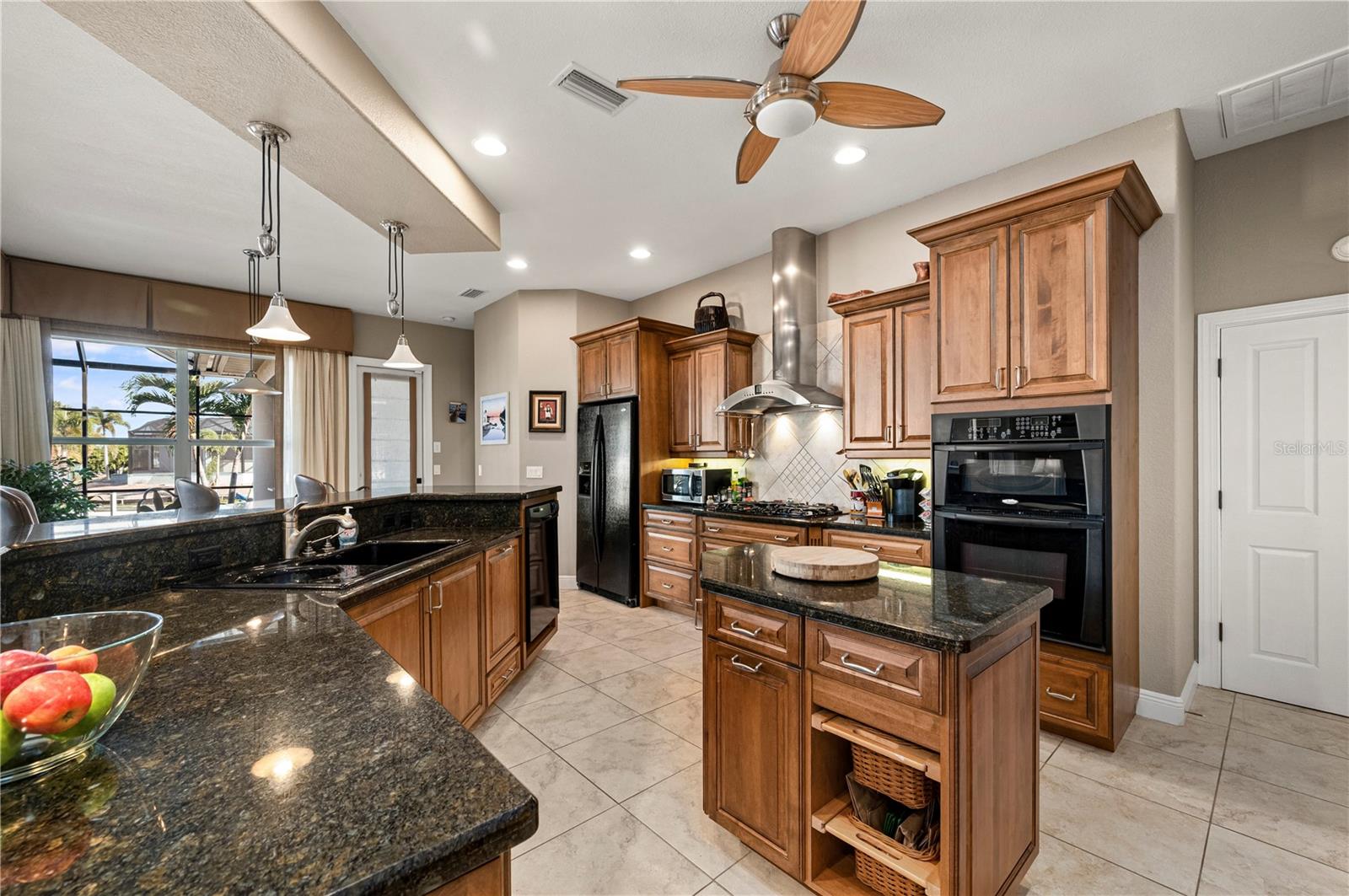 48 COLONY POINT DRIVE, PUNTA GORDA, FL, 33950 3 48 COLONY POINT DRIVE
