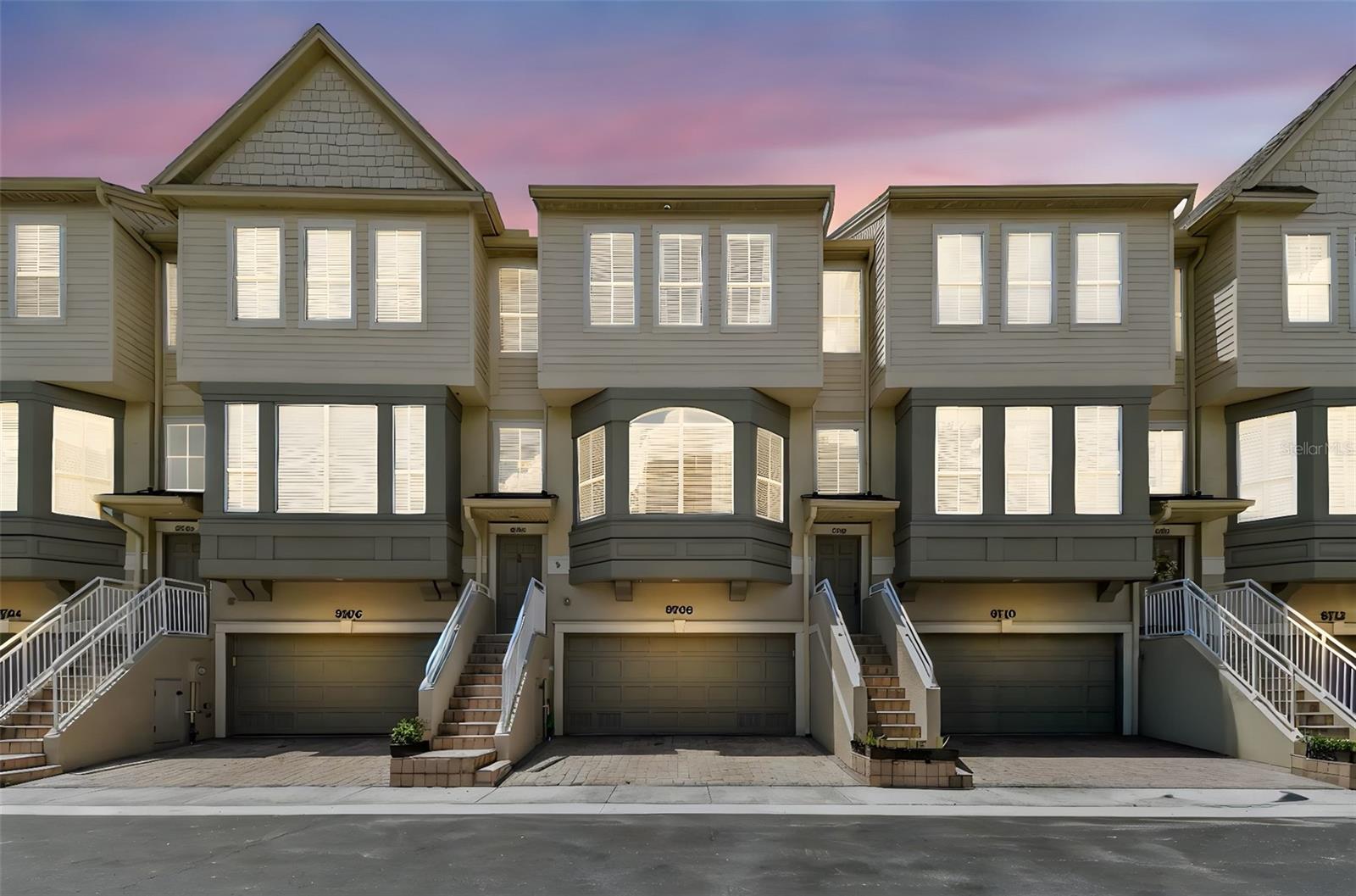 8708 NAUTICAL VIEW COURT