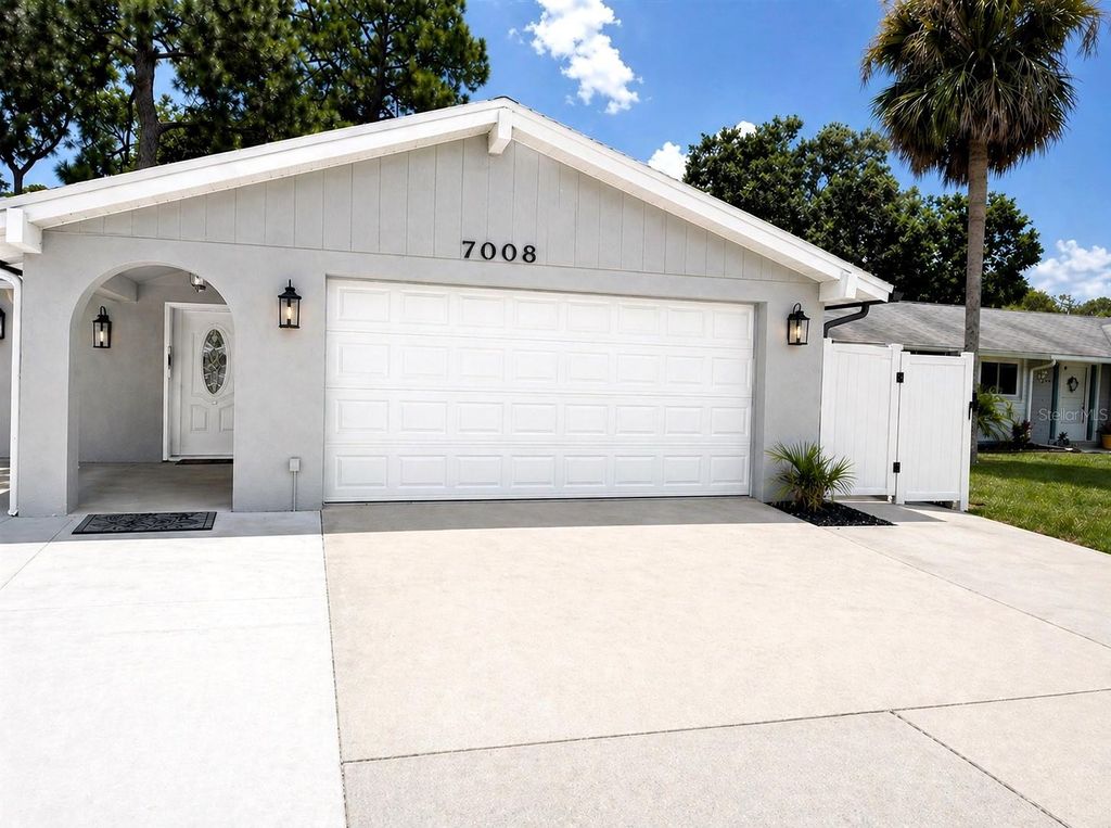 Photo of 7008 Fountain Avenue, Tampa, FL 33634 (MLS # TB8502012)