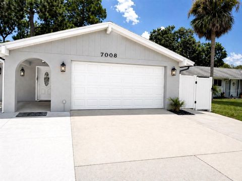Photo of 7008 Fountain Avenue, Tampa, FL 33634 (MLS # TB8502012)