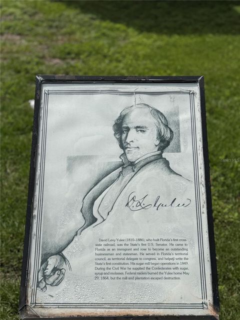 Tiny photo for 326 W Homeway Loop, Citrus Springs, FL 34434 (MLS # W7881655)