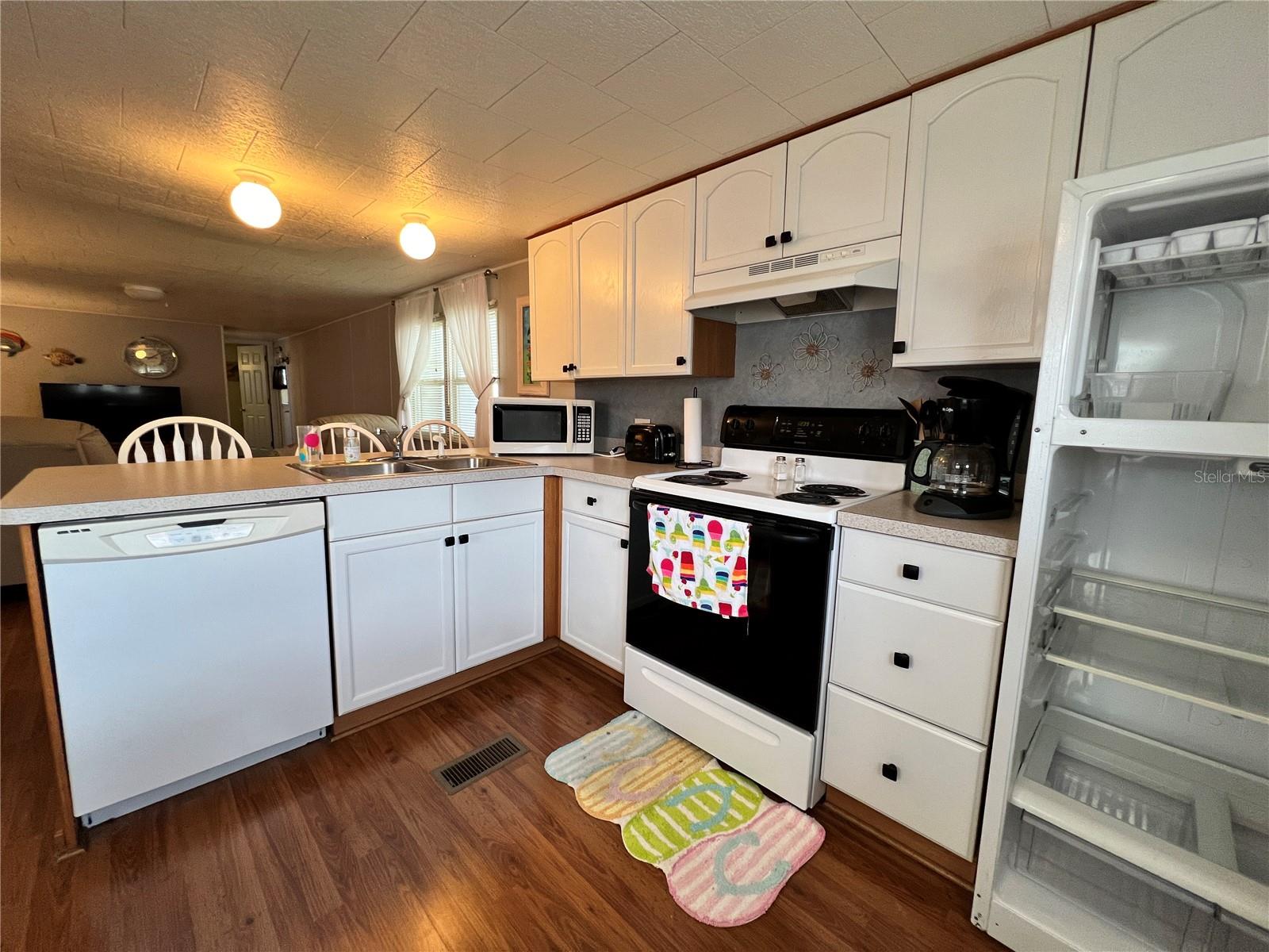 LAKE HIGHLANDER MOBILE HOME PARK UNREC - Residential