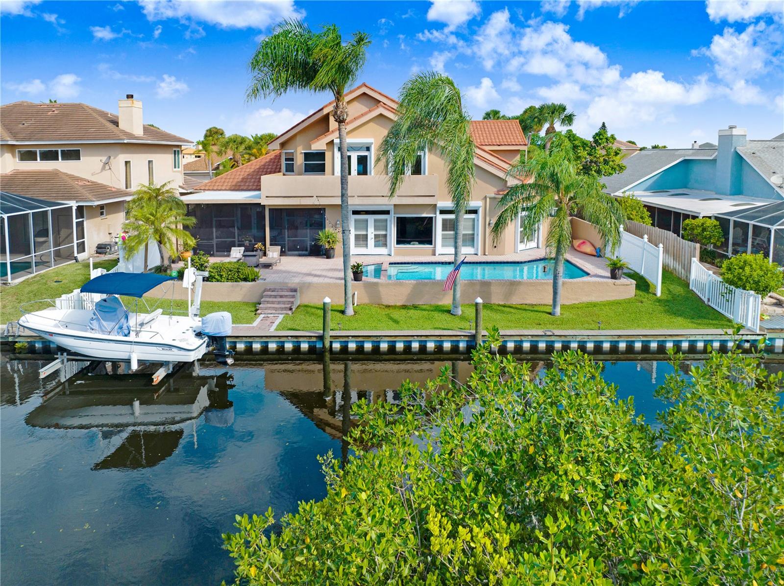 VILLA DE PALMAS SYKES COVE SEC 02 - Residential