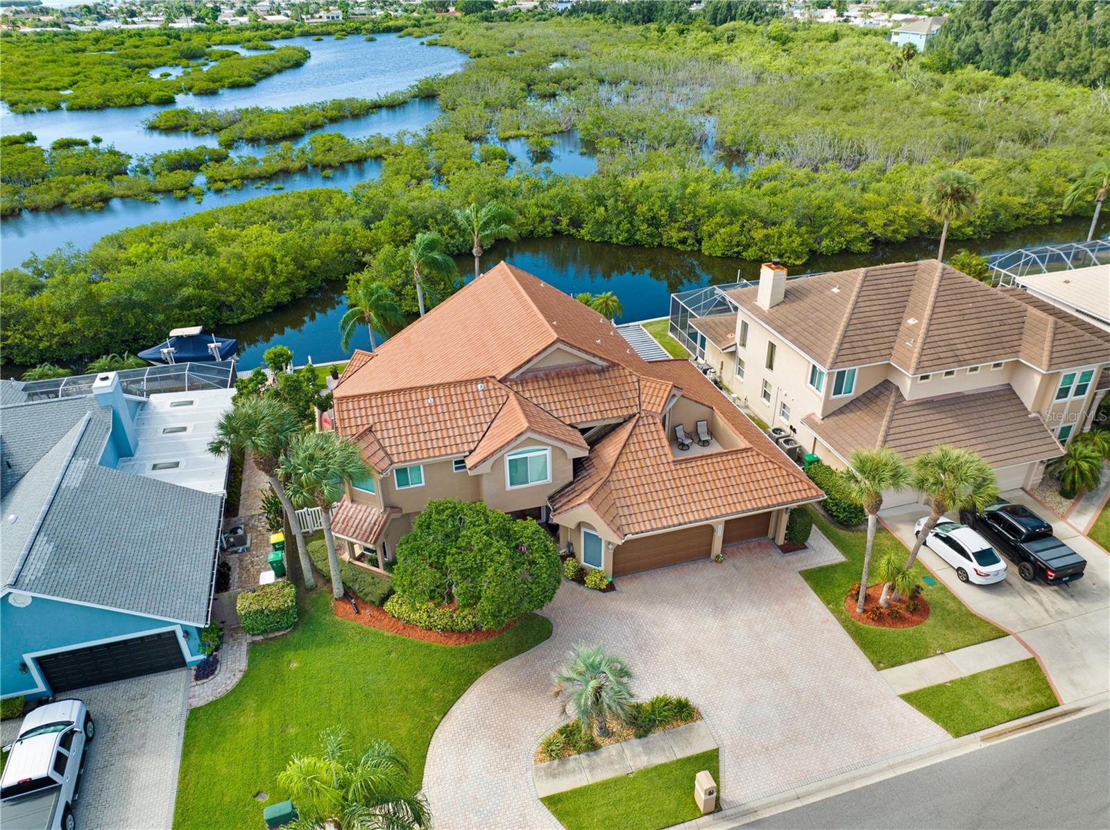 VILLA DE PALMAS SYKES COVE SEC 02 - Residential