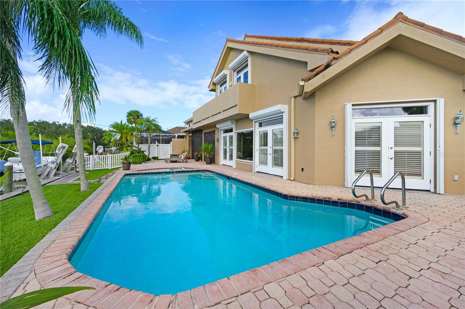 VILLA DE PALMAS SYKES COVE SEC 02 - Residential