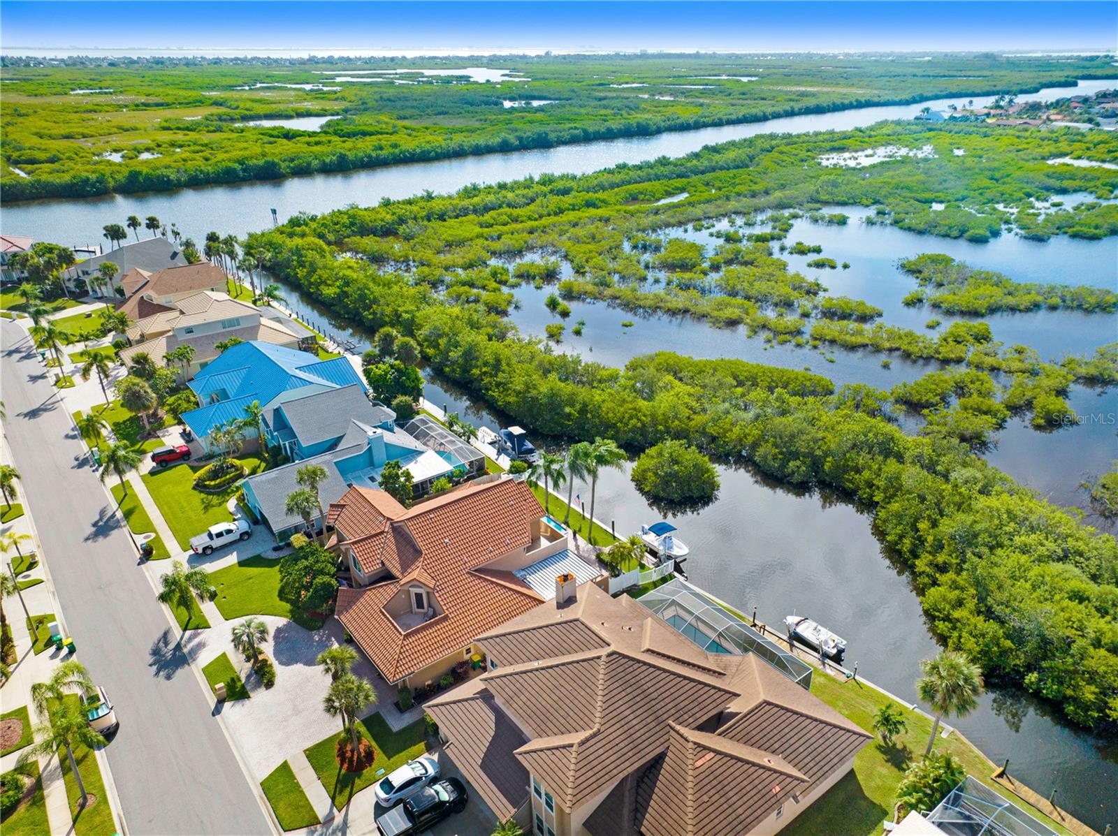 VILLA DE PALMAS SYKES COVE SEC 02 - Residential