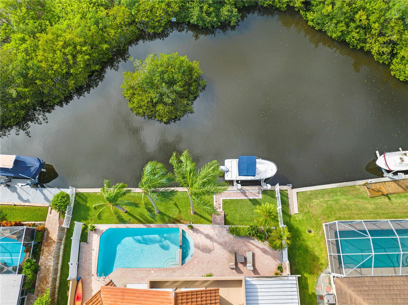 VILLA DE PALMAS SYKES COVE SEC 02 - Residential