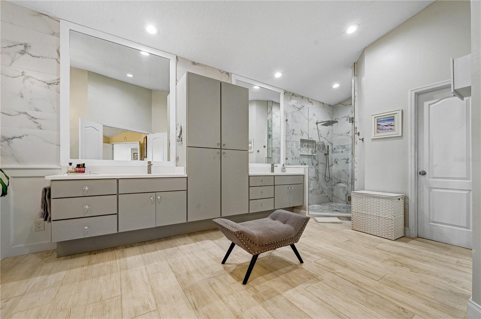 VILLA DE PALMAS SYKES COVE SEC 02 - Residential