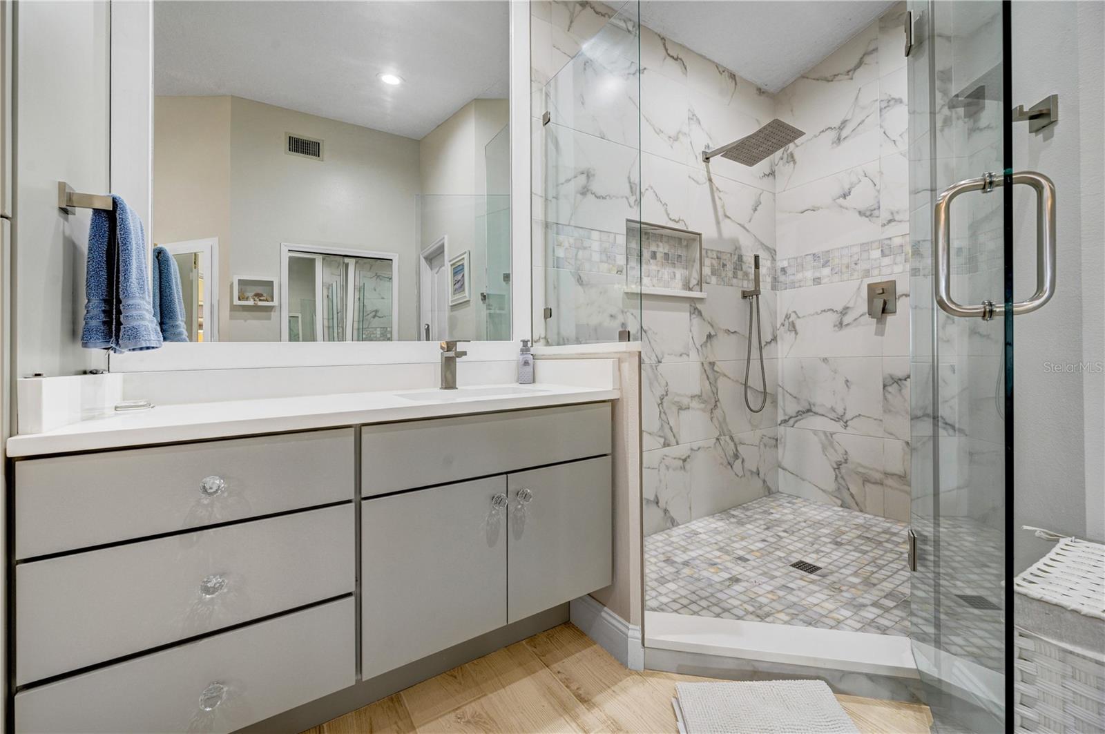 VILLA DE PALMAS SYKES COVE SEC 02 - Residential