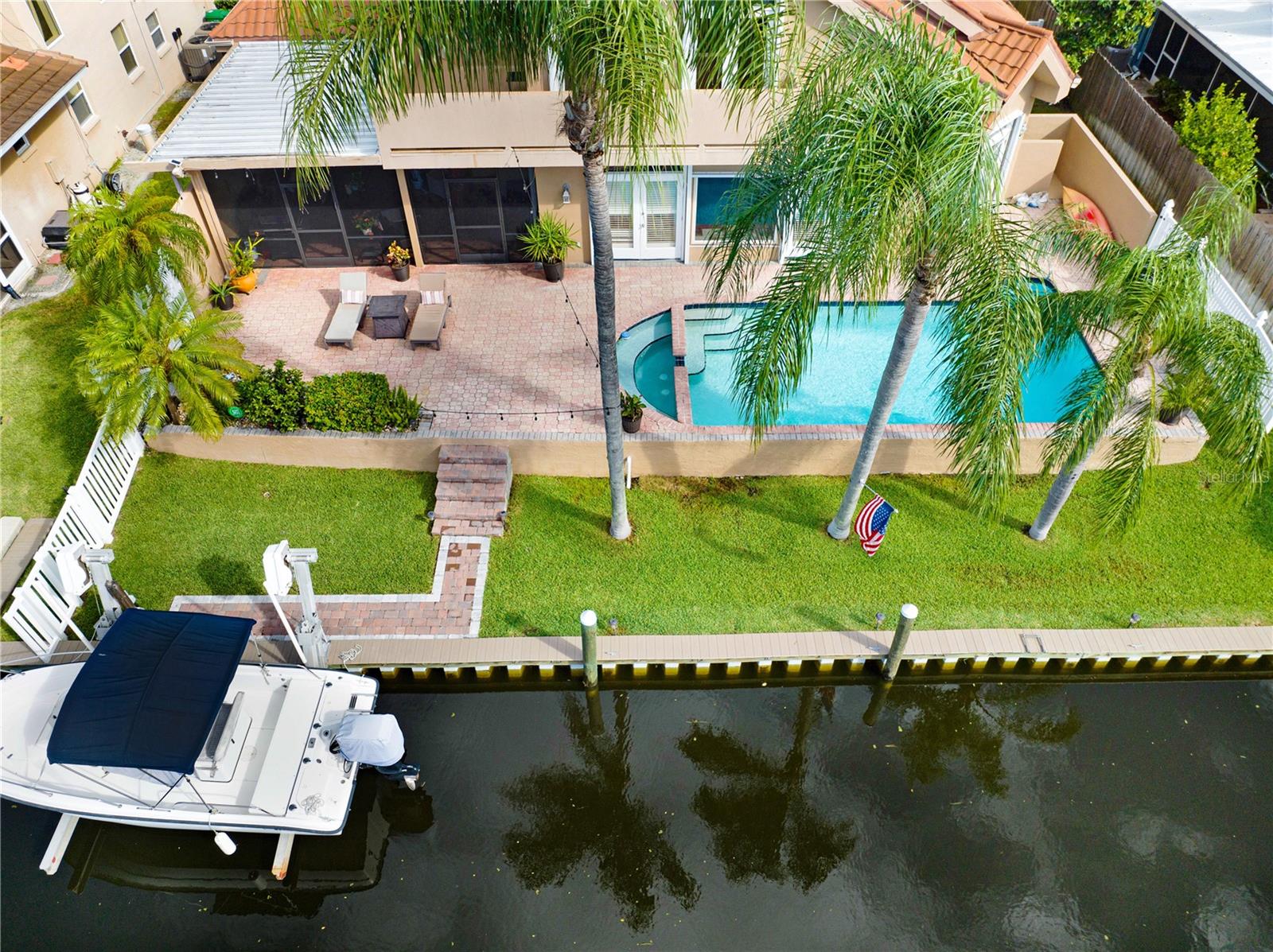 VILLA DE PALMAS SYKES COVE SEC 02 - Residential