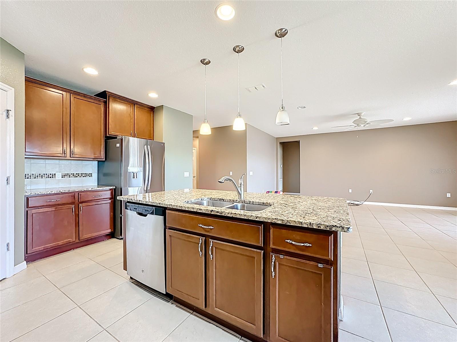 BELLALAGO PH 5J - Residential