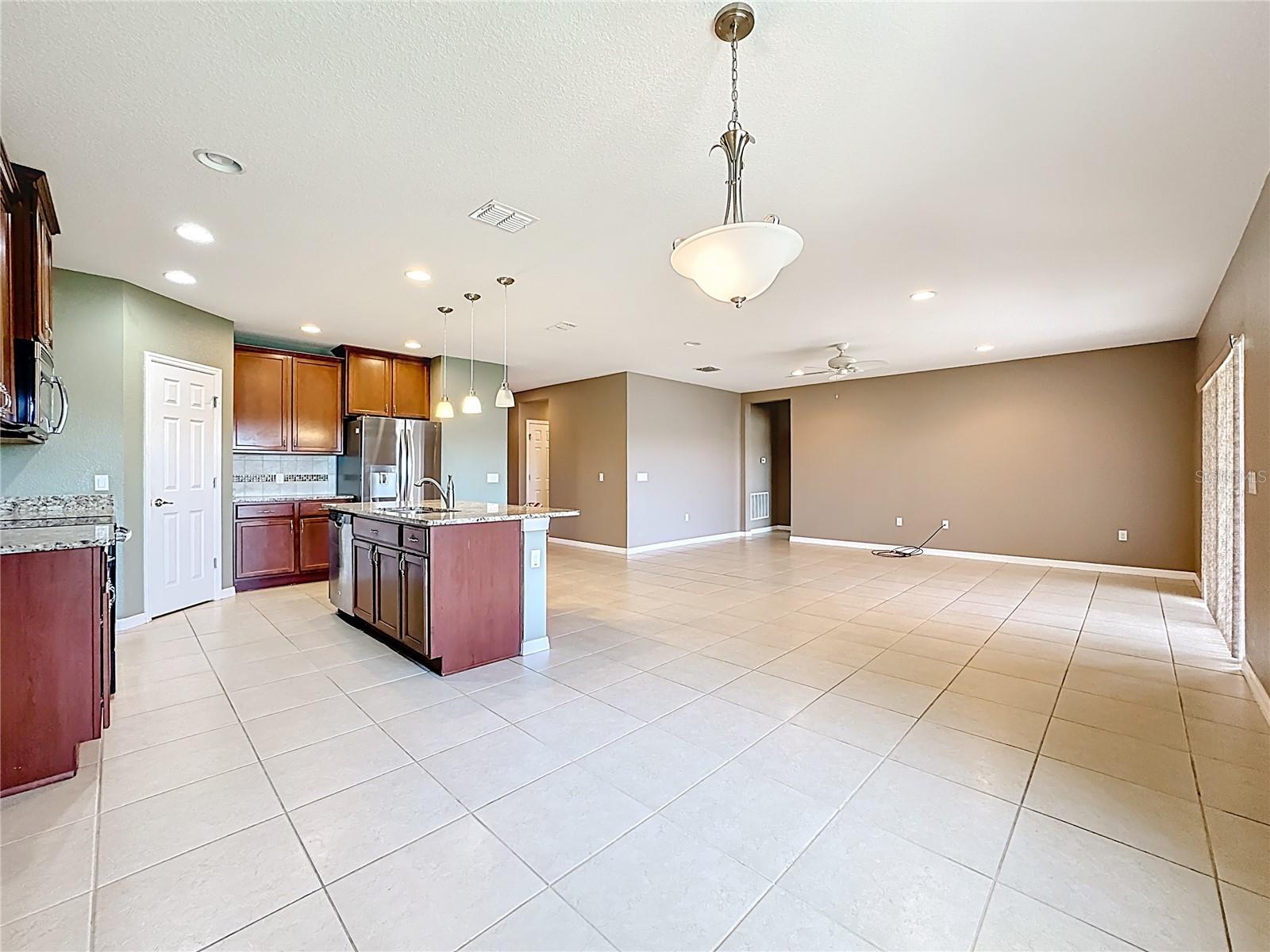 BELLALAGO PH 5J - Residential