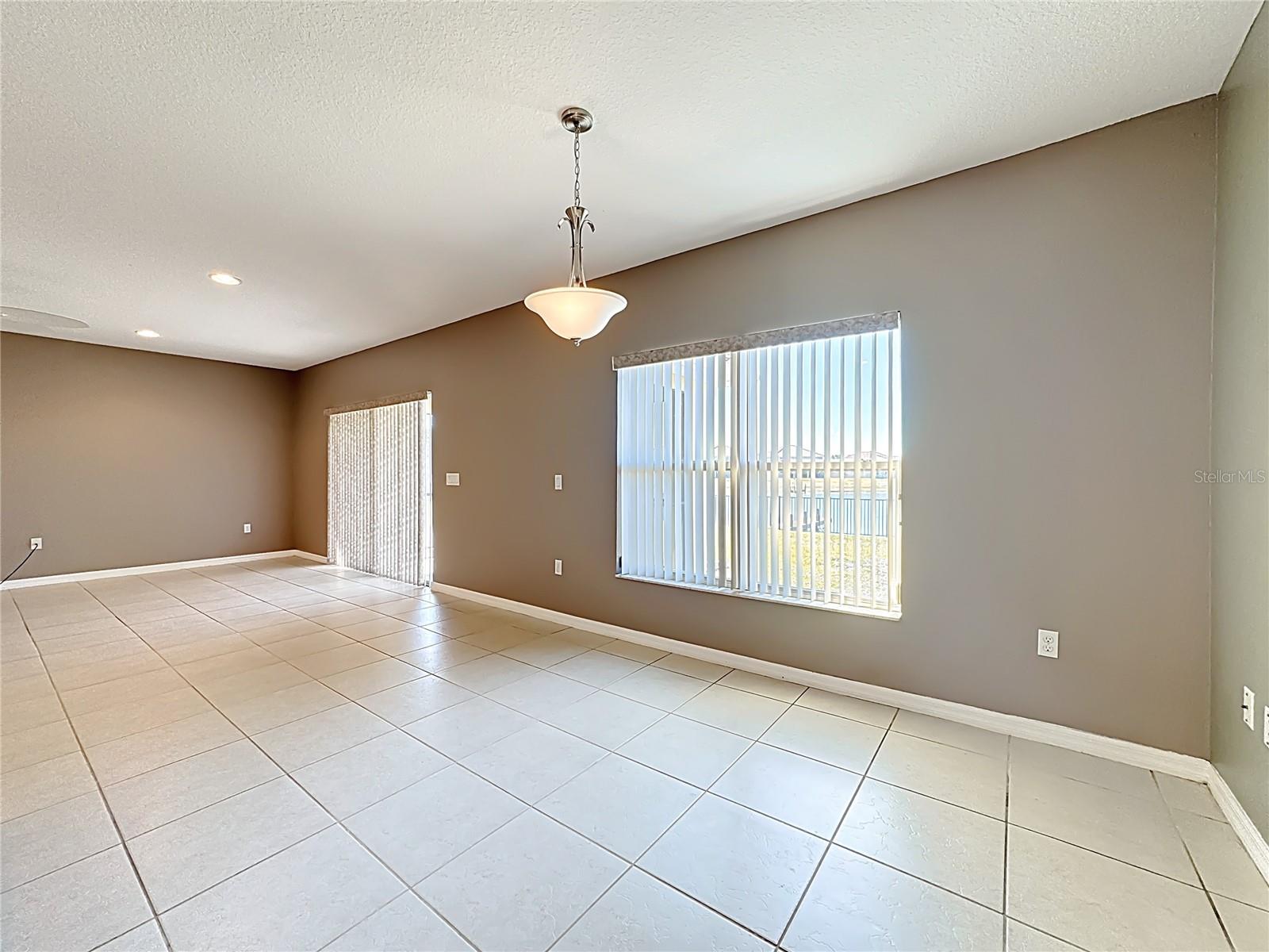 BELLALAGO PH 5J - Residential