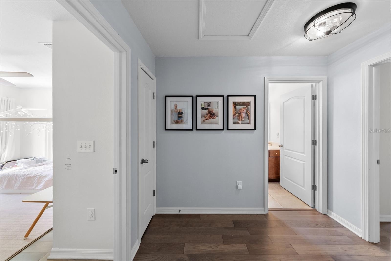 OAKELLARS - Residential