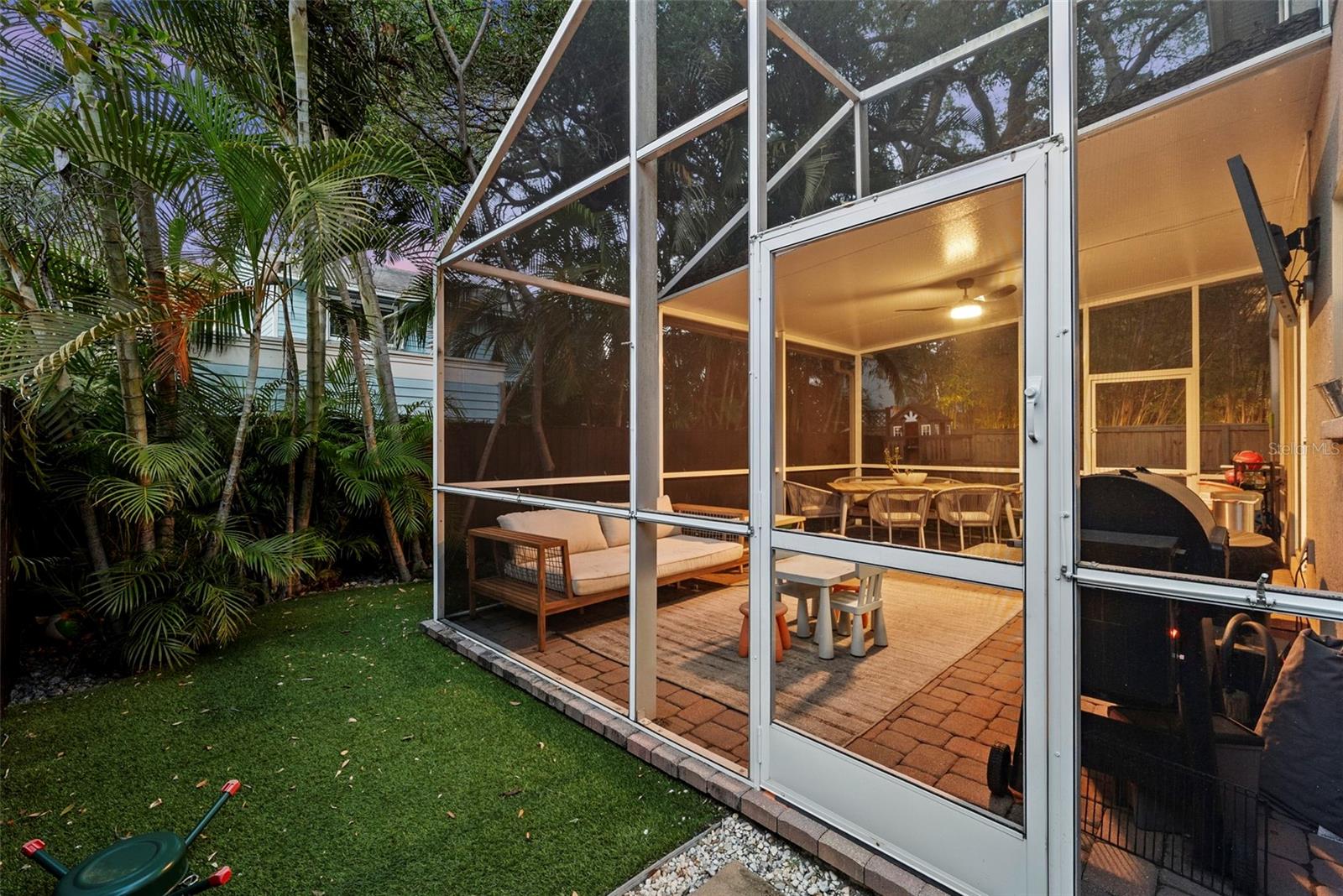 OAKELLARS - Residential