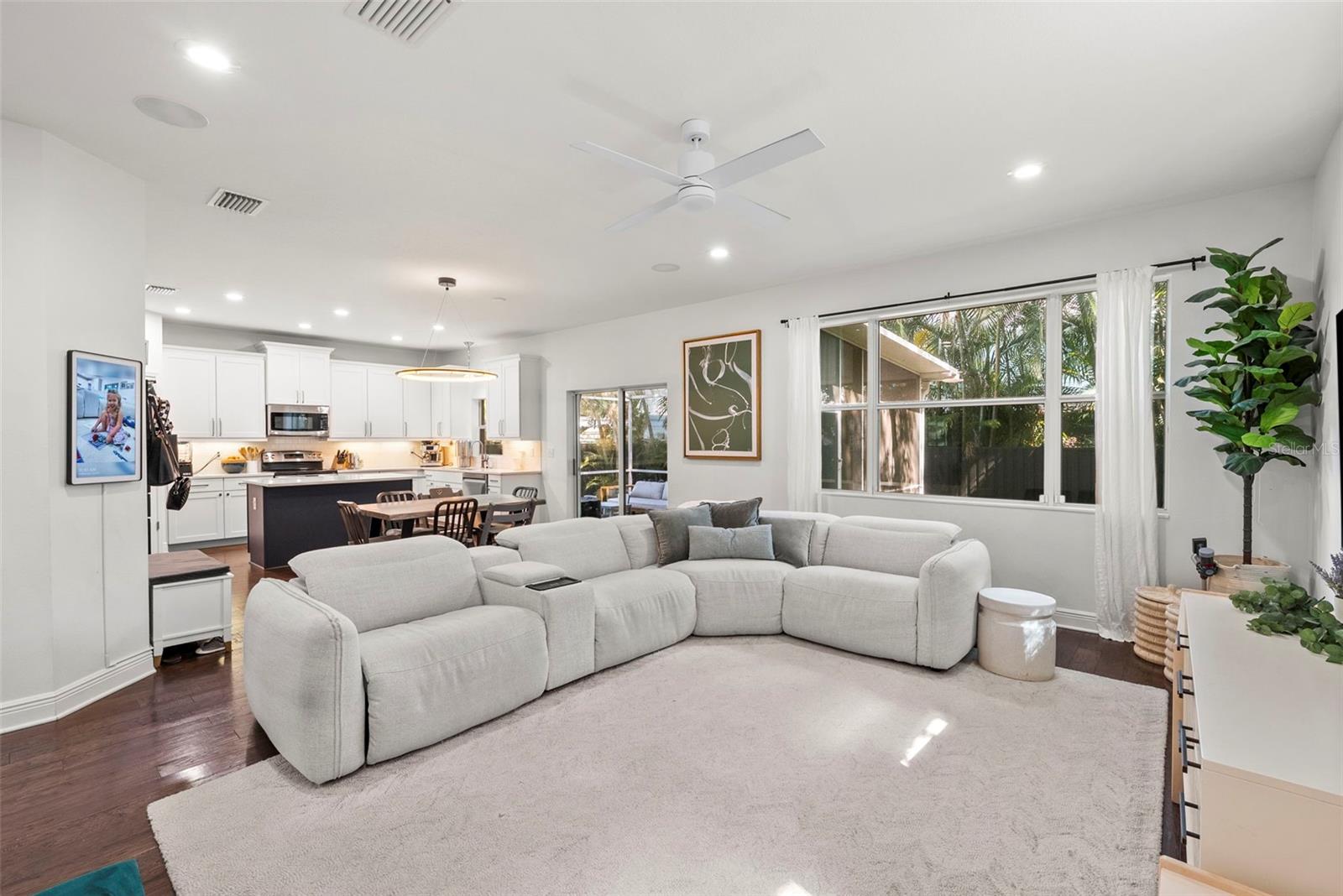 OAKELLARS - Residential