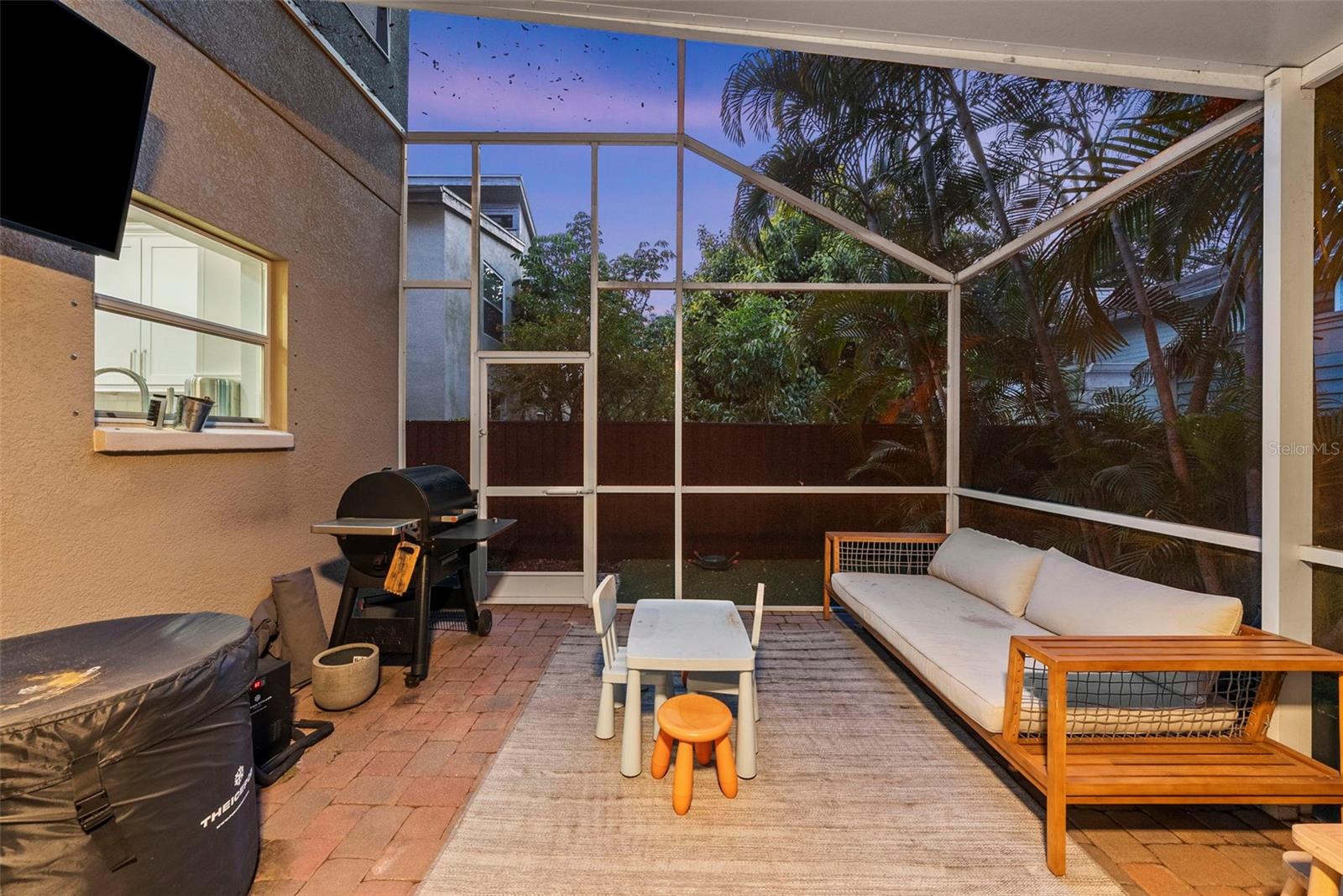 OAKELLARS - Residential