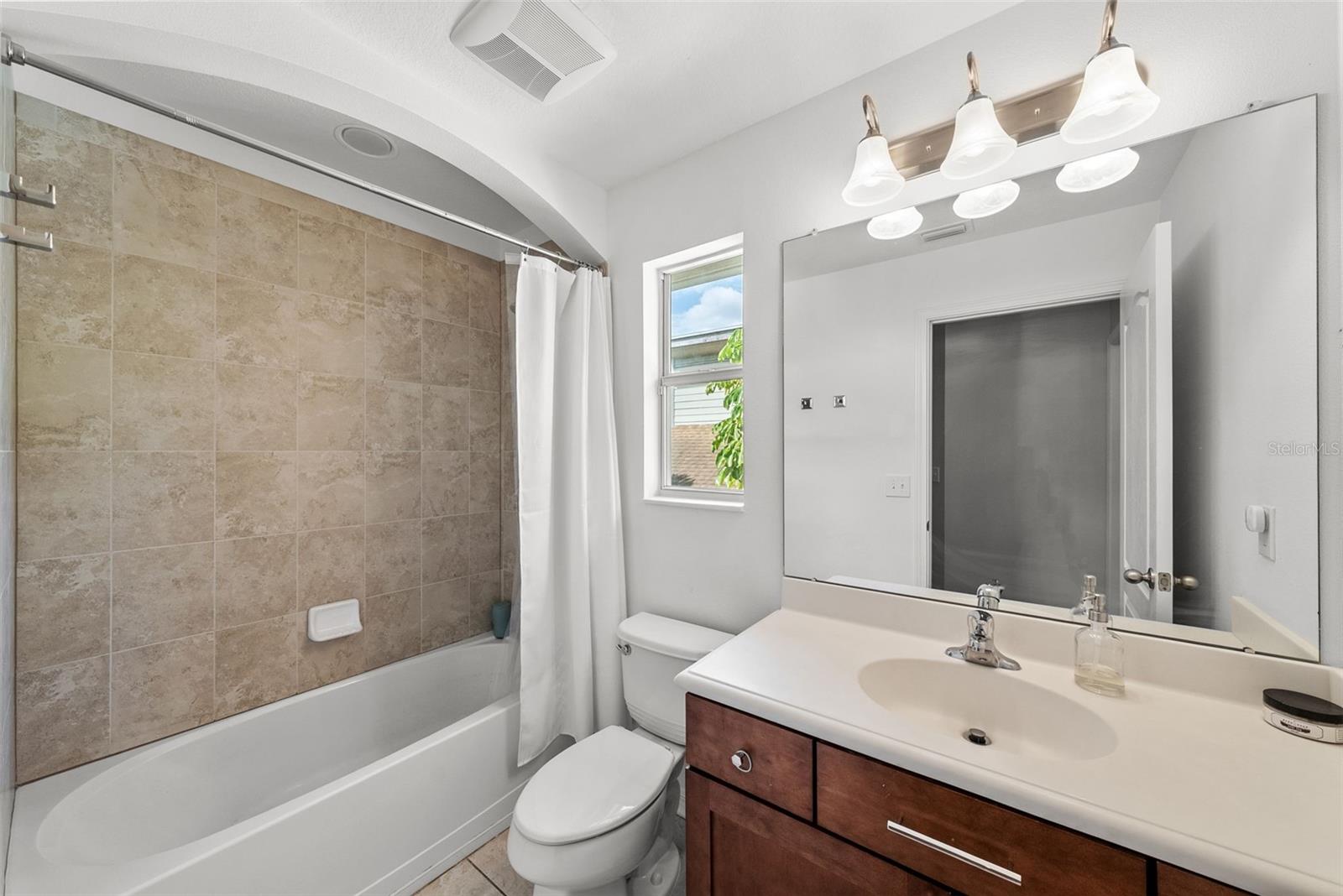 OAKELLARS - Residential