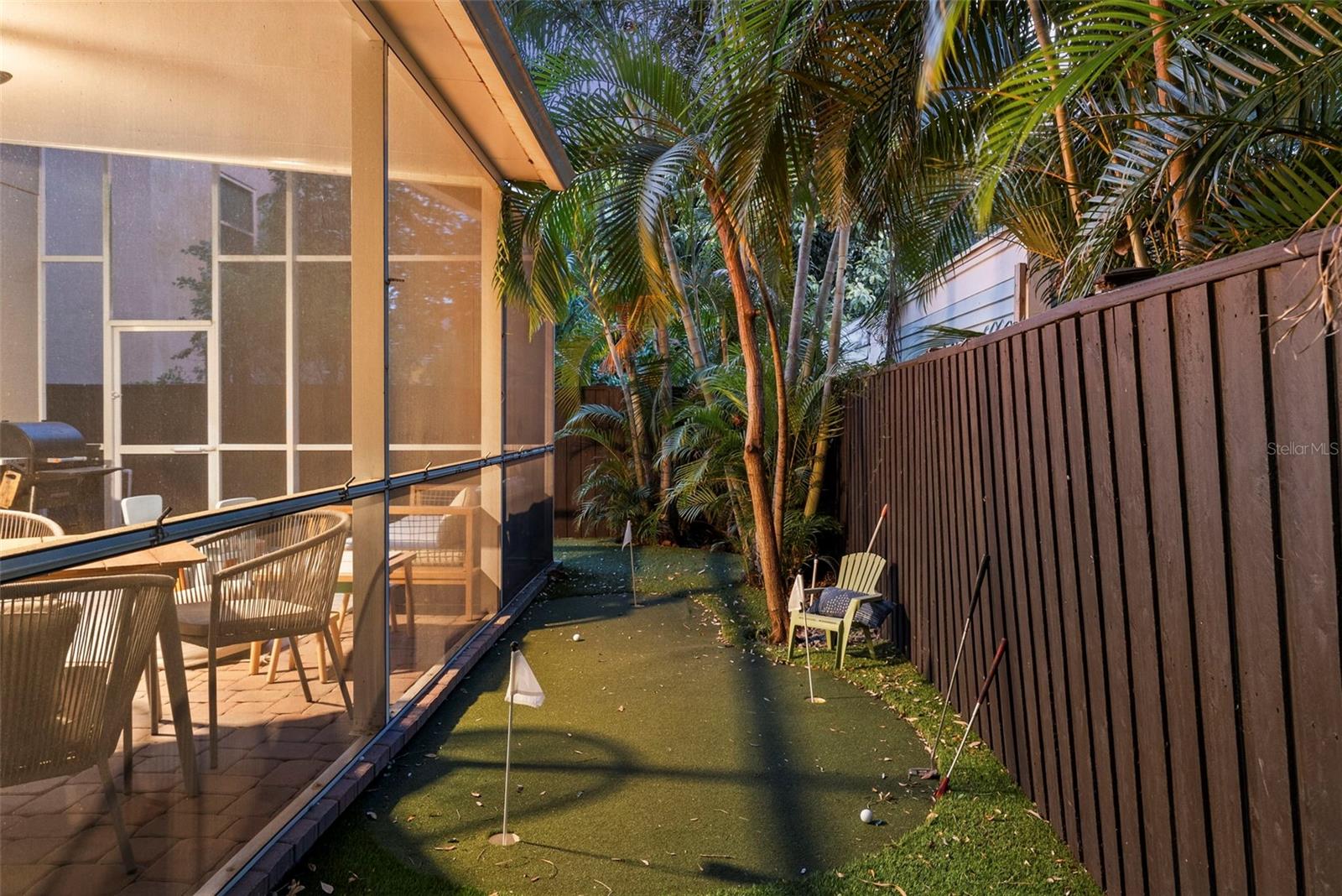 OAKELLARS - Residential