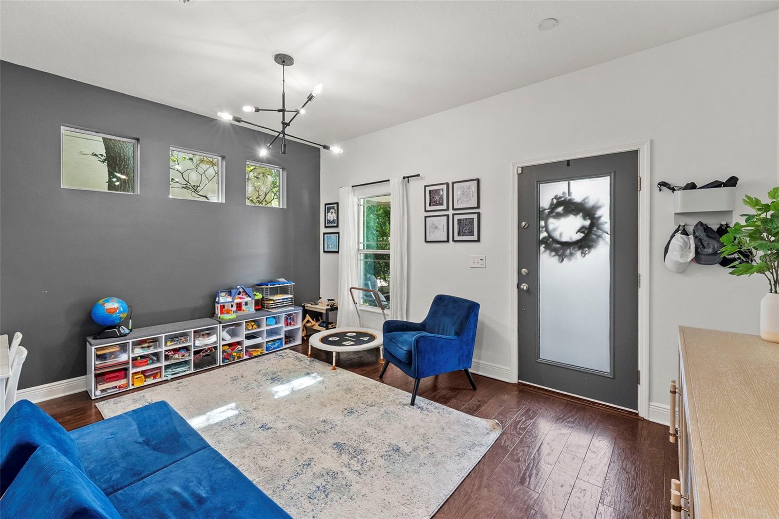 OAKELLARS - Residential