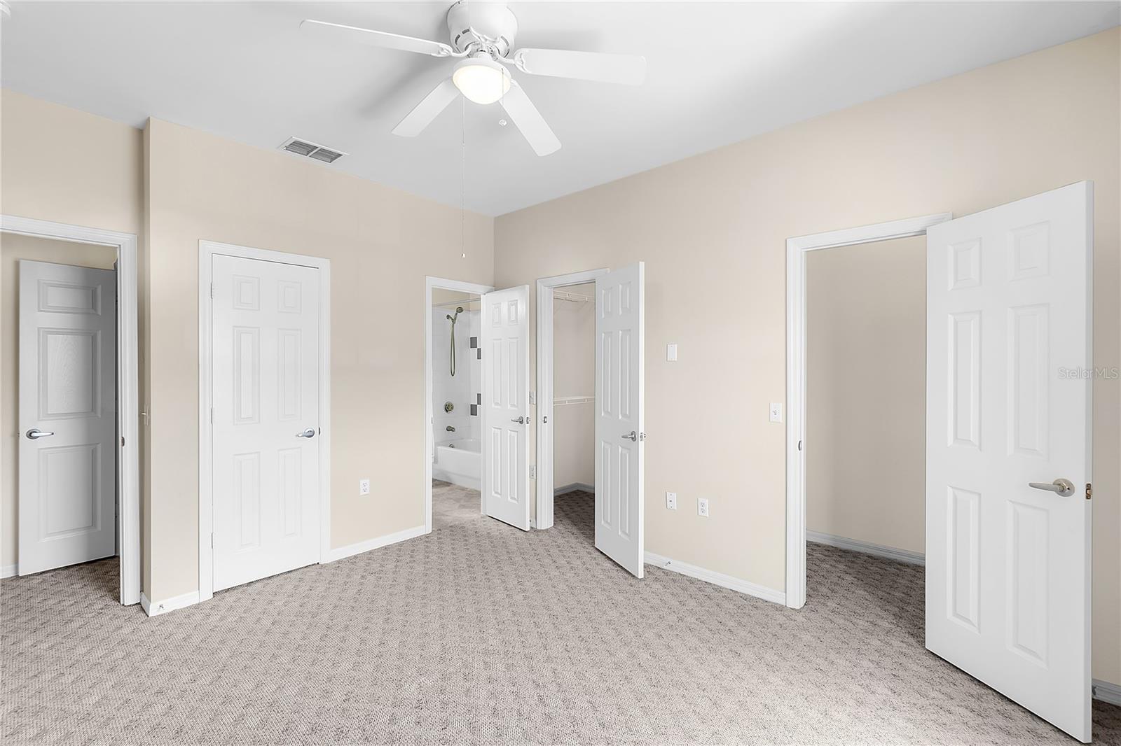 CAROLINA LANDINGS AT UNIVERSITY PLACE A - Residential