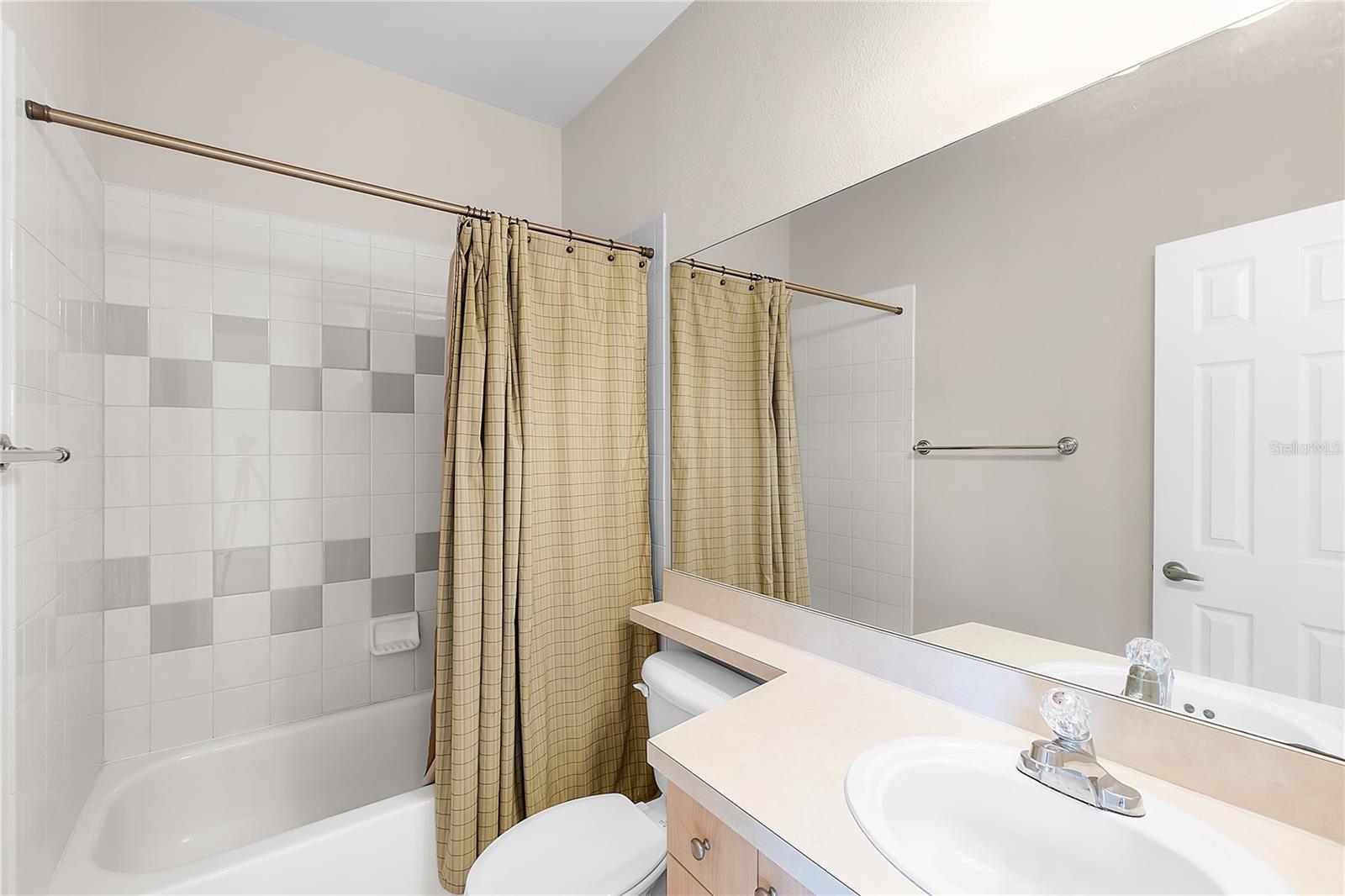 CAROLINA LANDINGS AT UNIVERSITY PLACE A - Residential