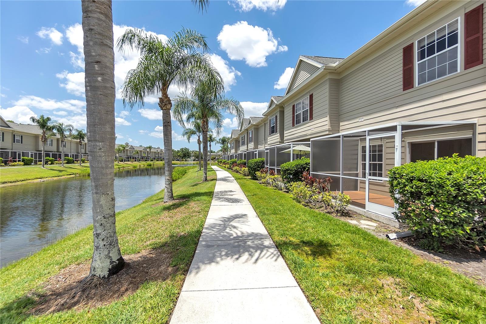 7593 PLANTATION CIRCLE