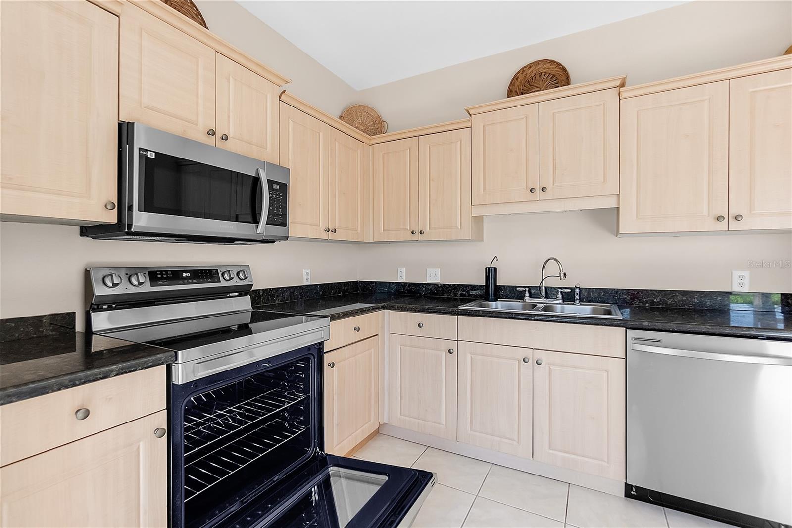 CAROLINA LANDINGS AT UNIVERSITY PLACE A - Residential