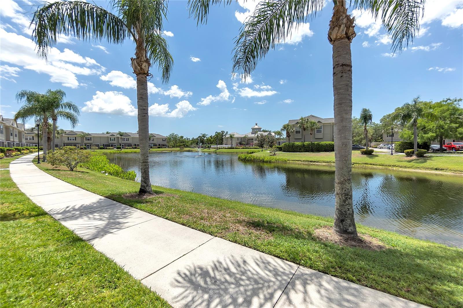 7593 PLANTATION CIRCLE