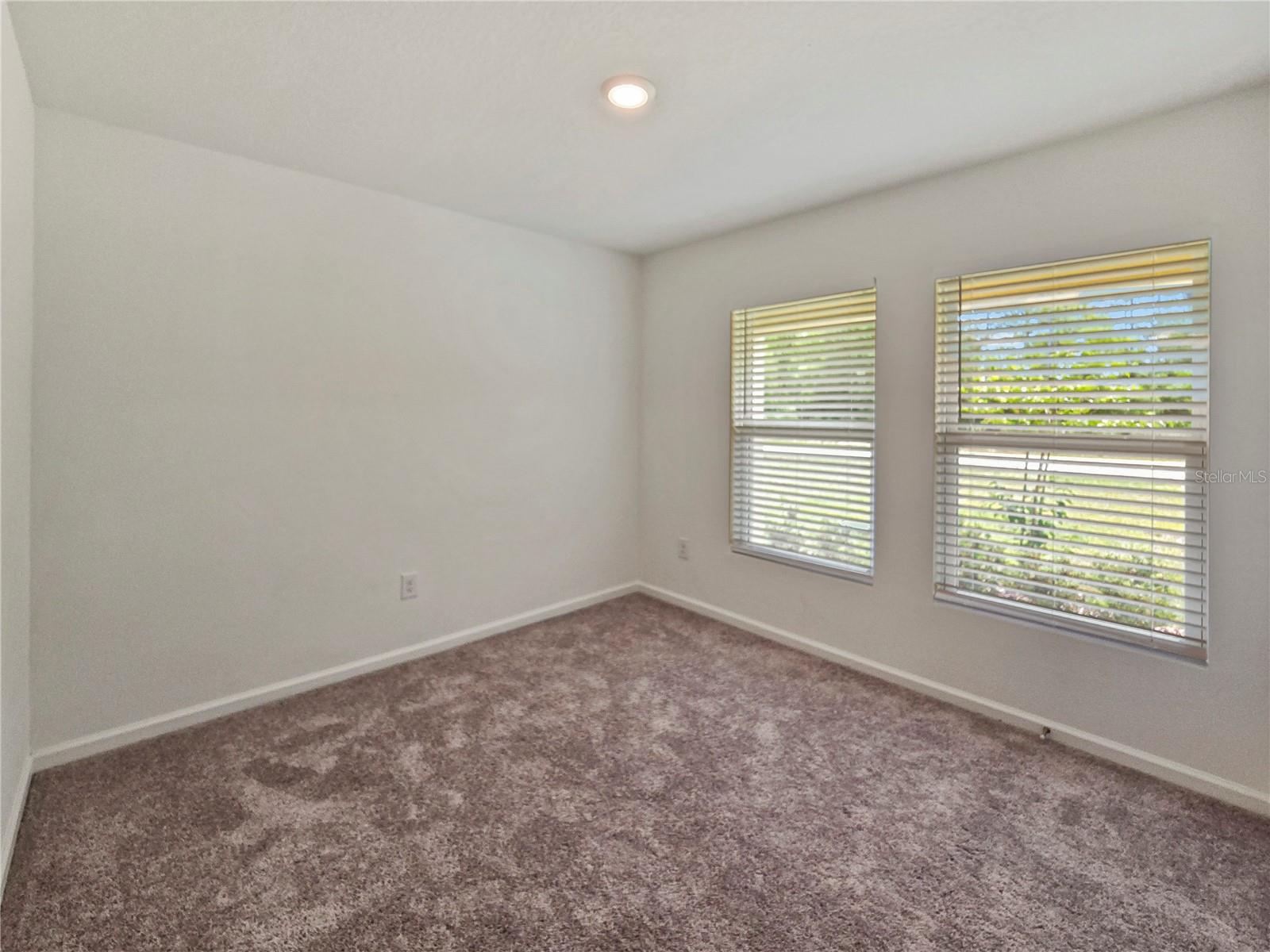 CITRUS SPGS UNIT 03 - Residential Lease