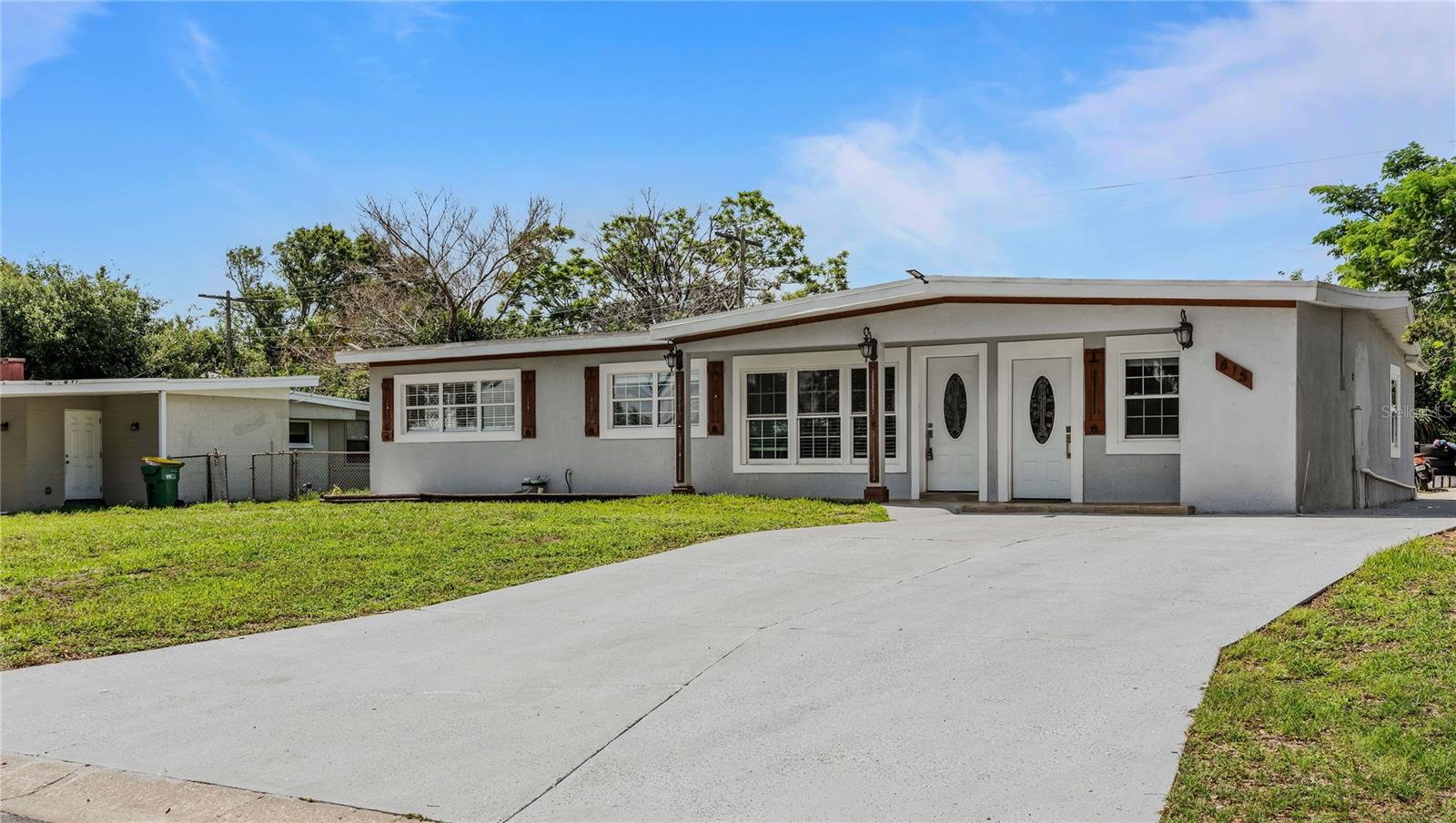 815 W HIGHLAND DRIVE