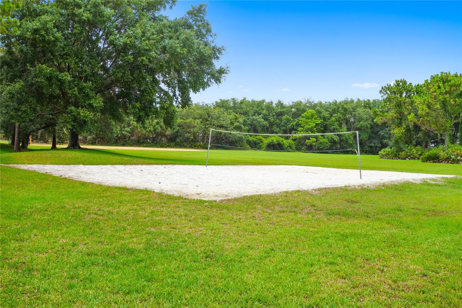 KINGS POINTE - Residential